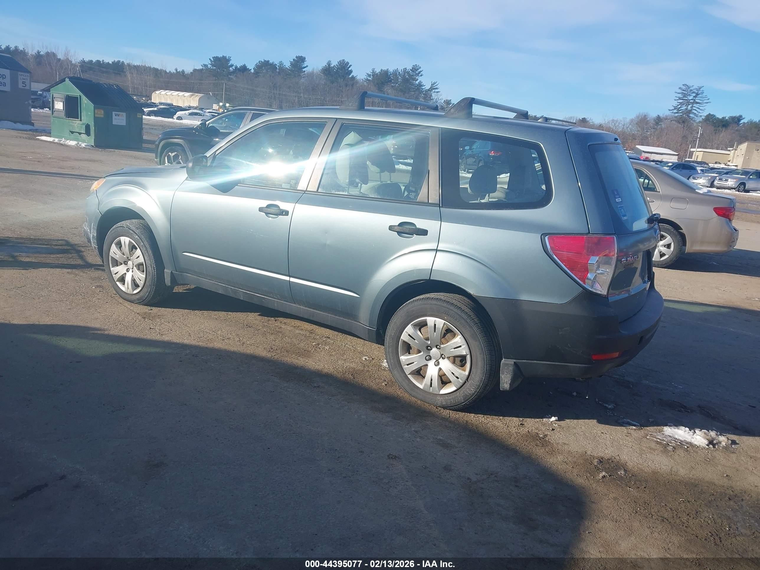 SUBARU FORESTER image 3