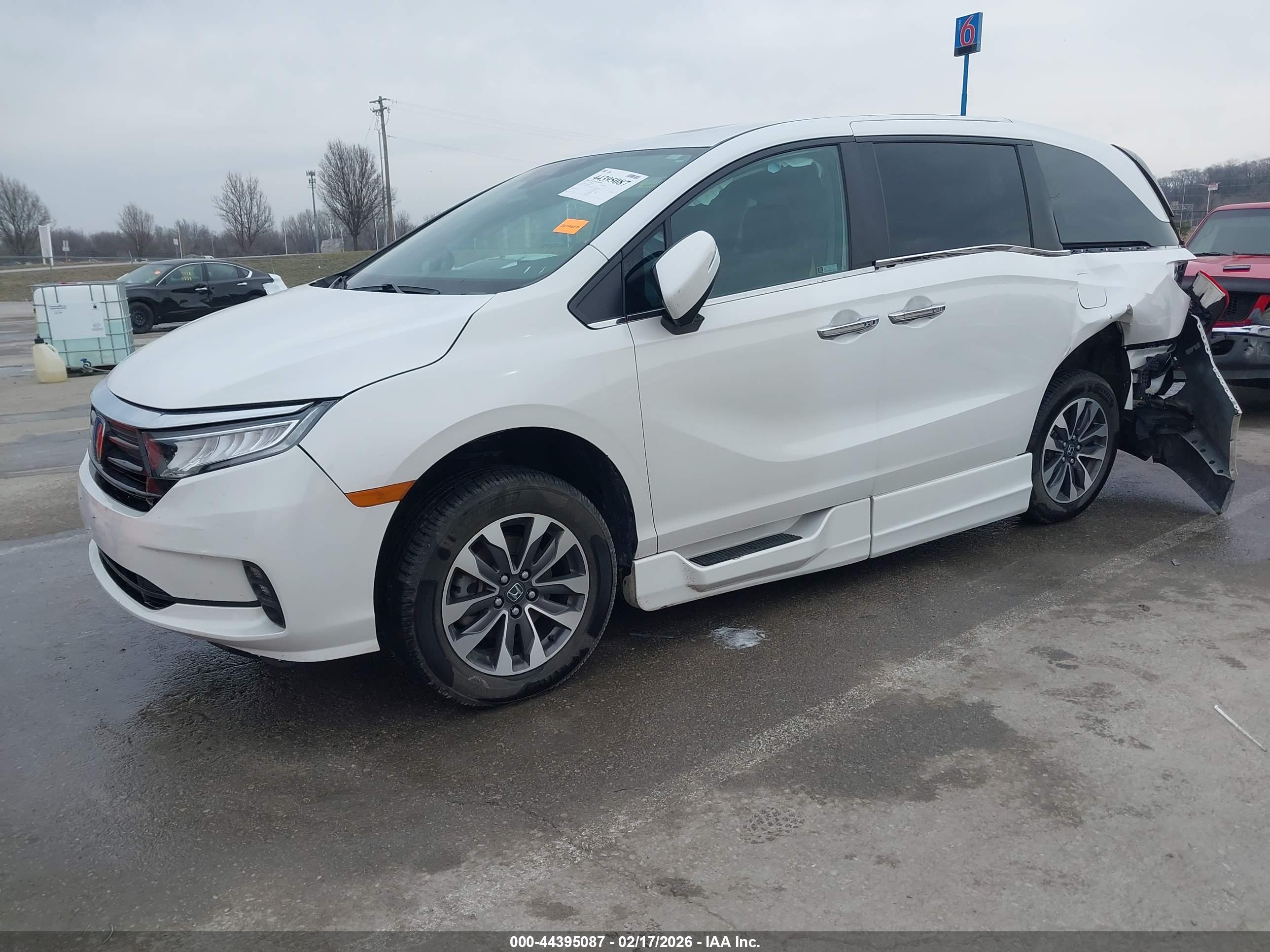 HONDA ODYSSEY image 2
