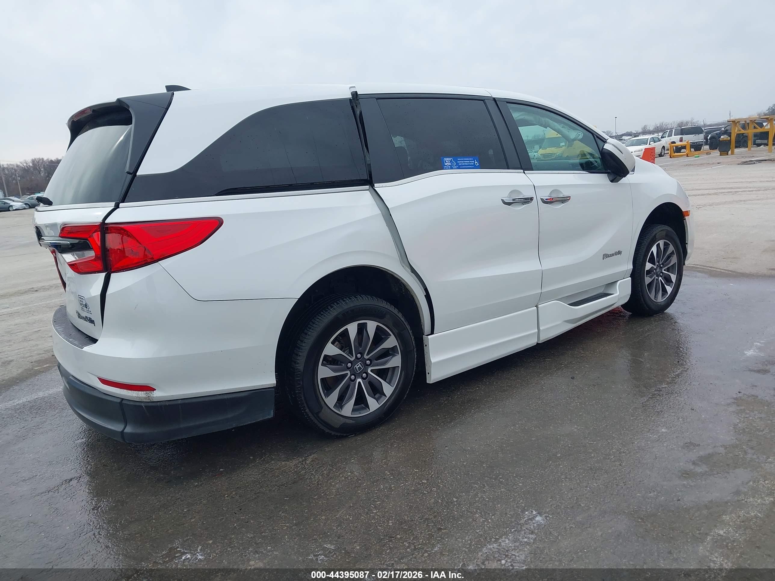 HONDA ODYSSEY image 4