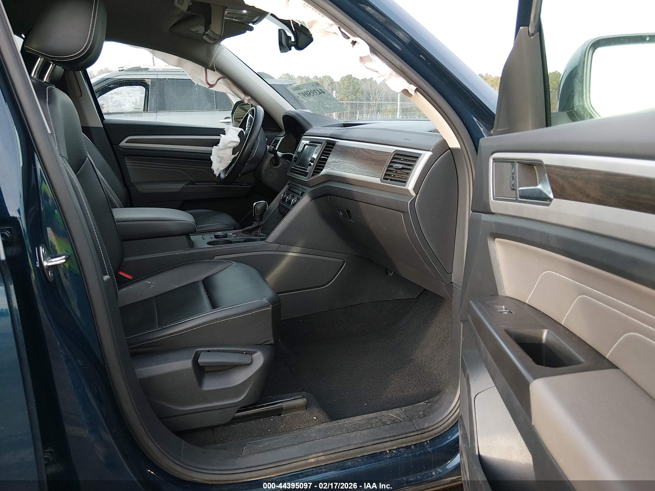 VOLKSWAGEN ATLAS image 5