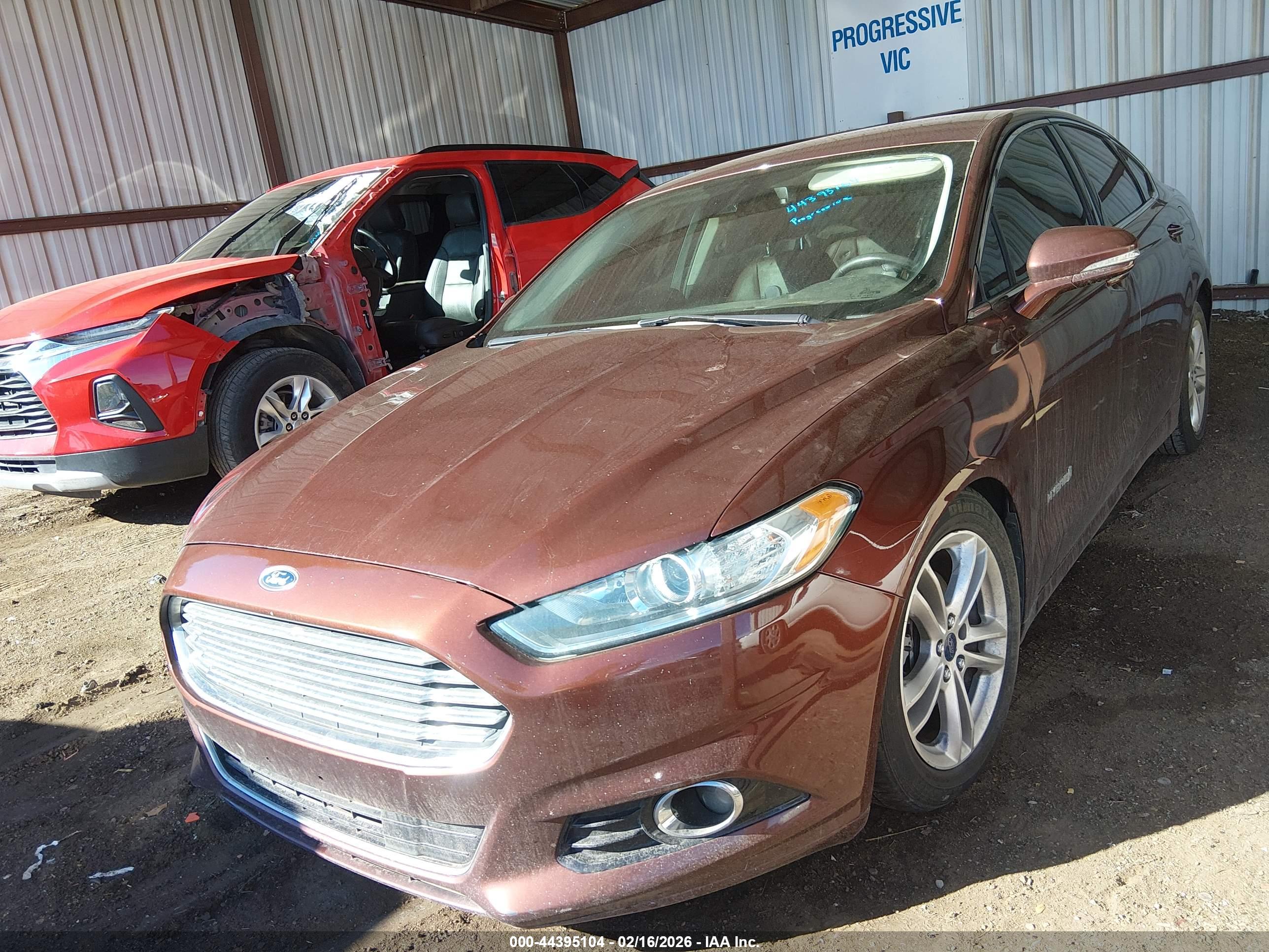 FORD FUSION image 2