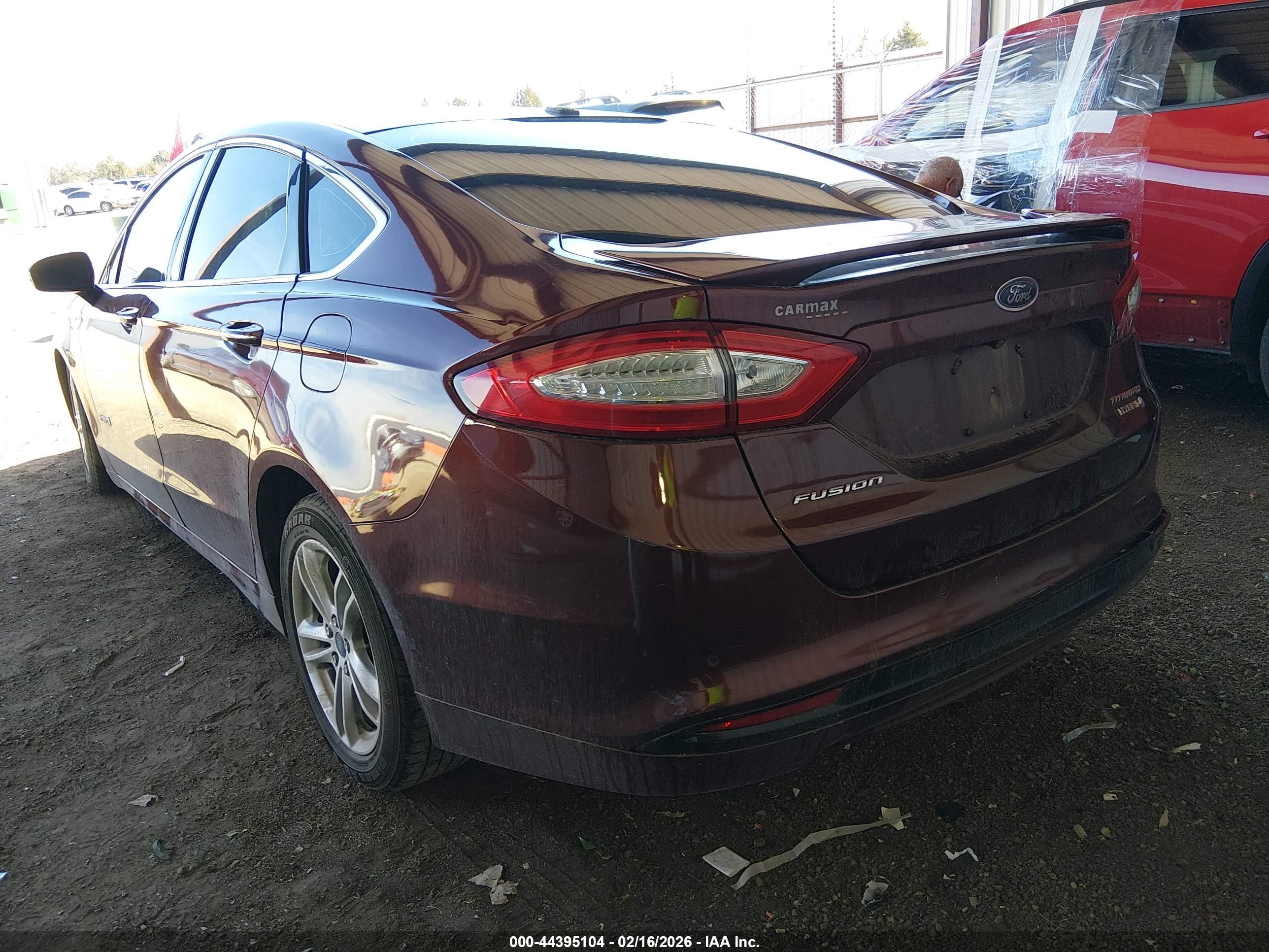 FORD FUSION image 3