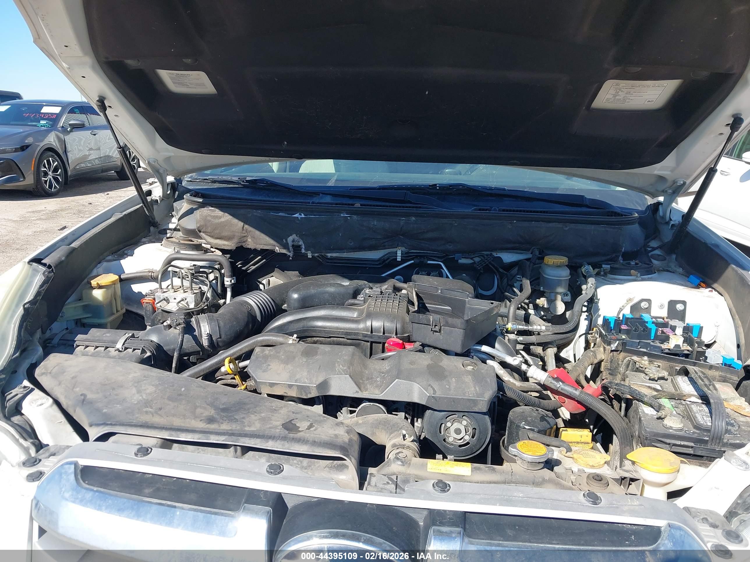 SUBARU OUTBACK image 10