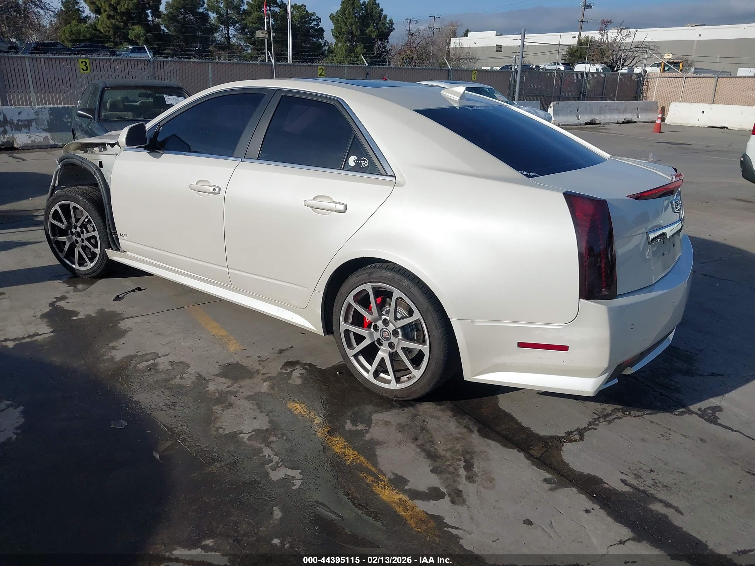 CADILLAC CTS-V image 3