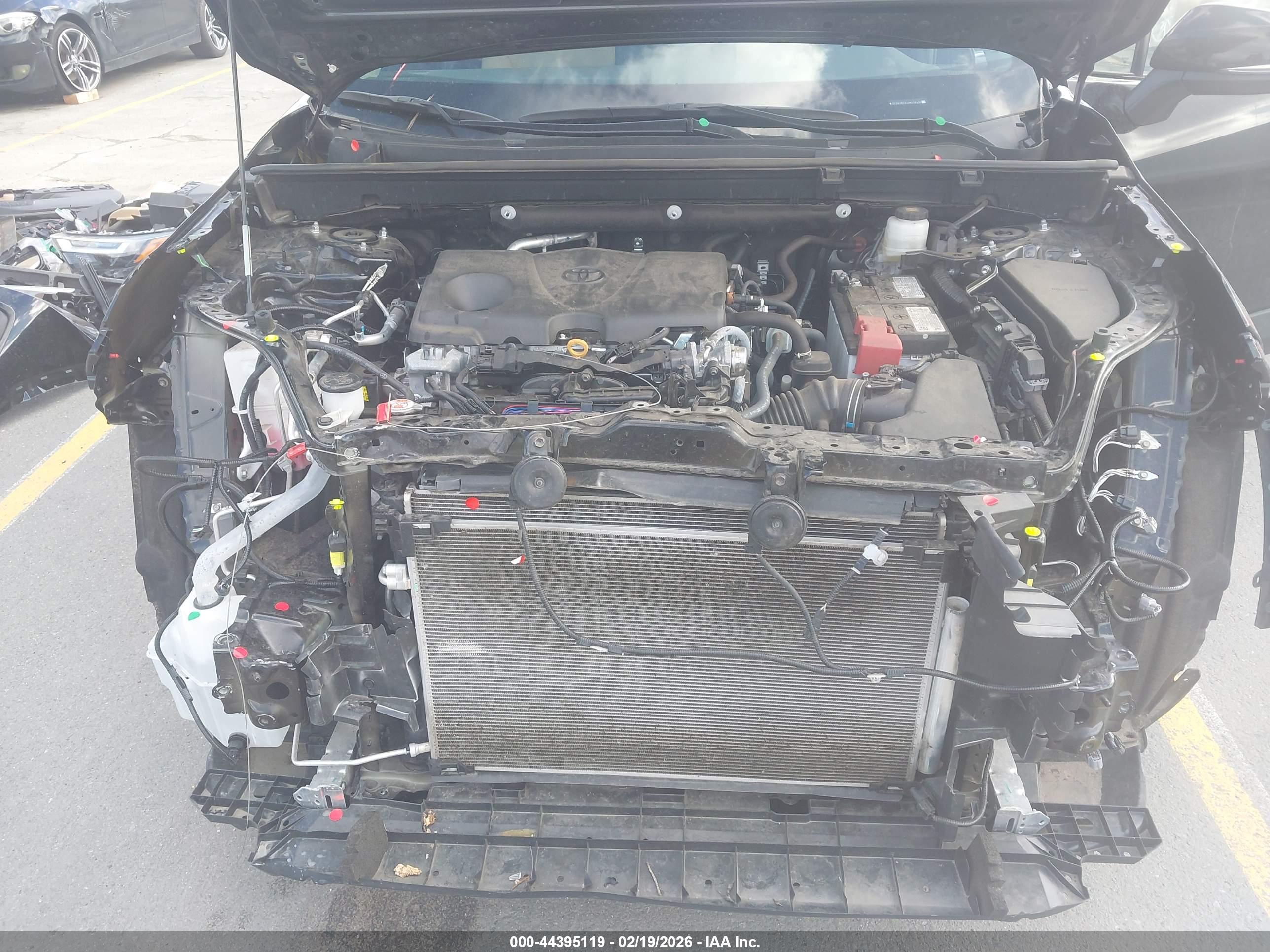 TOYOTA RAV4 image 10