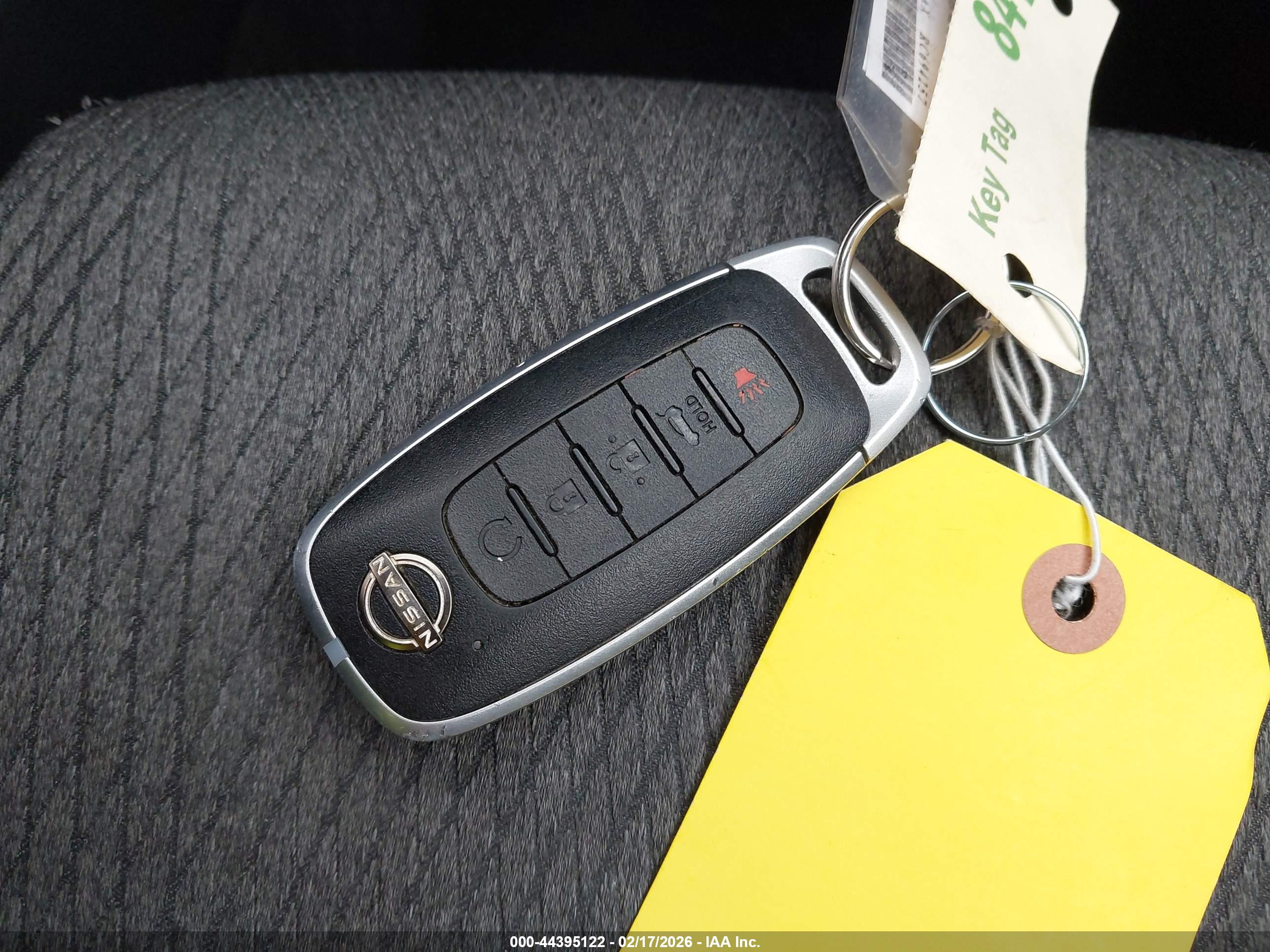 NISSAN ROGUE image 11