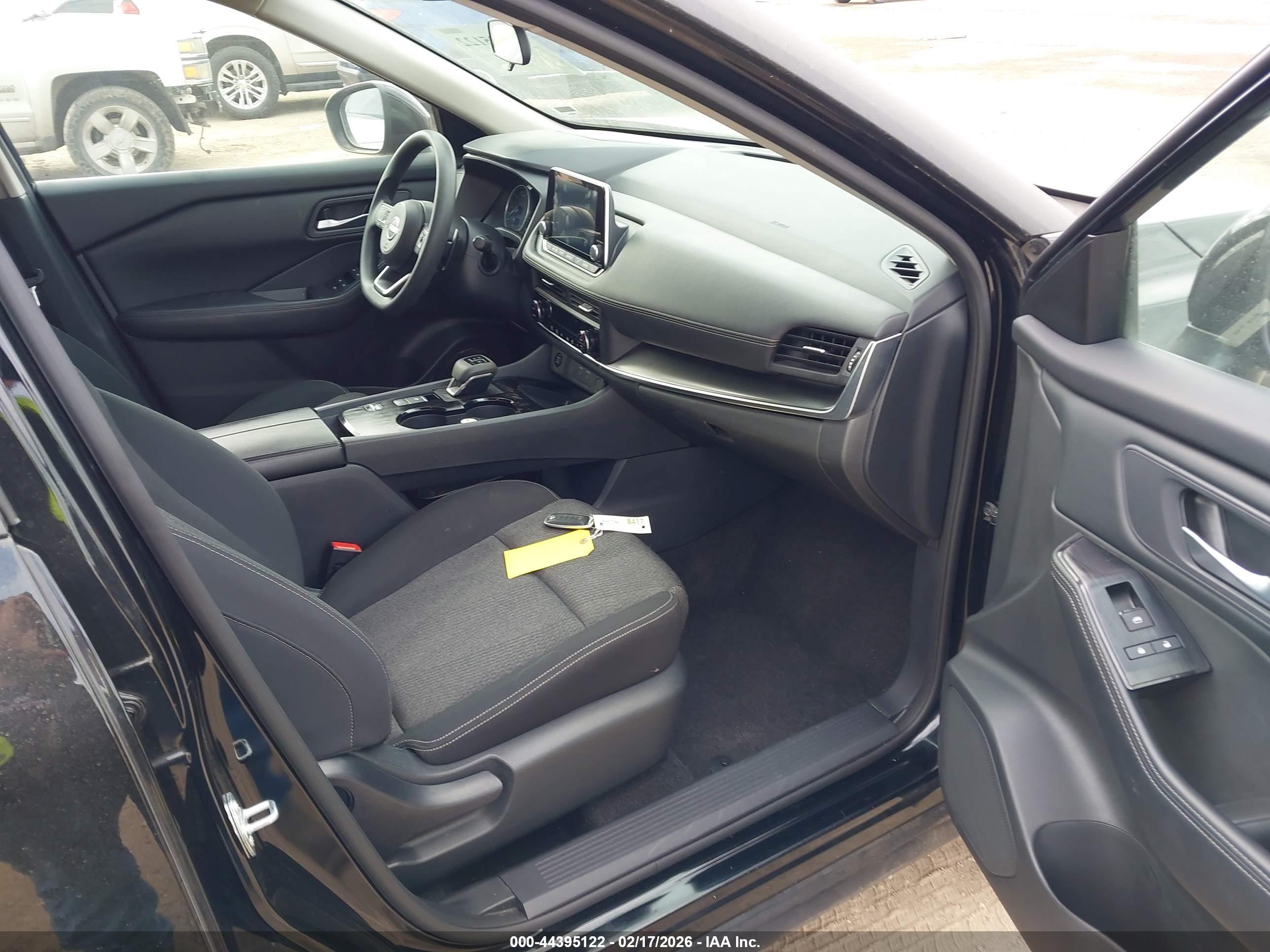 NISSAN ROGUE image 5