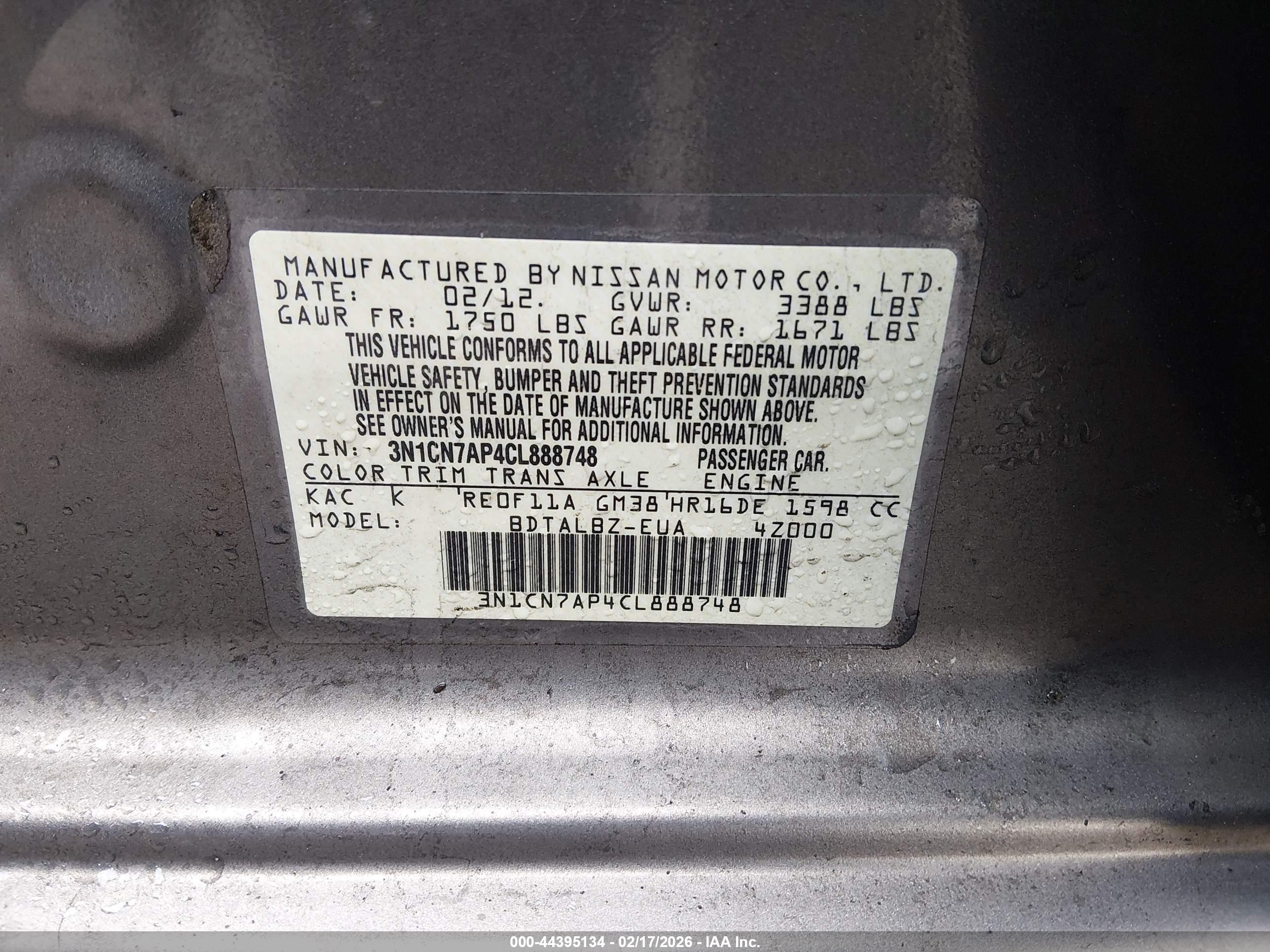 NISSAN VERSA image 9