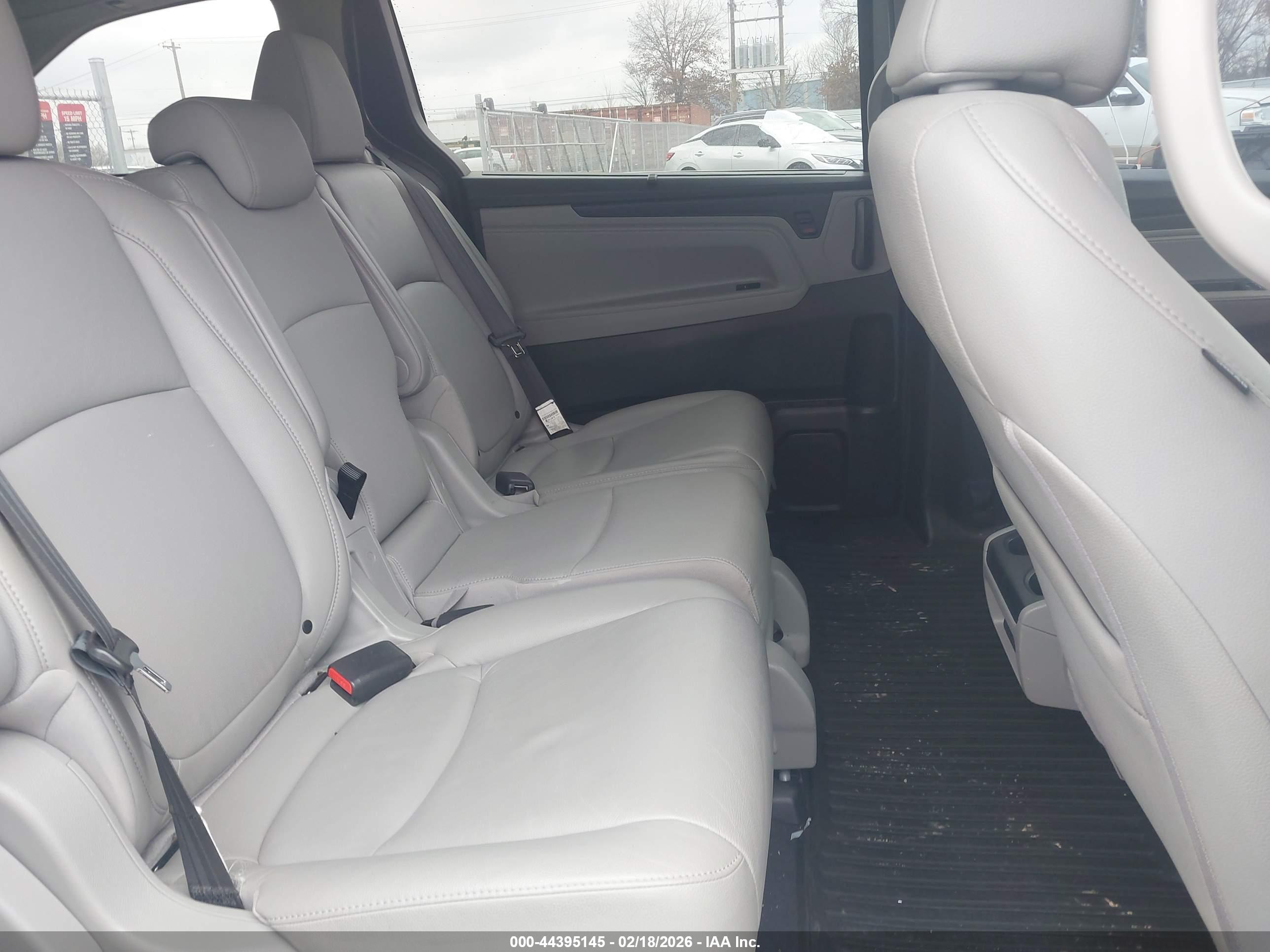 HONDA ODYSSEY image 8