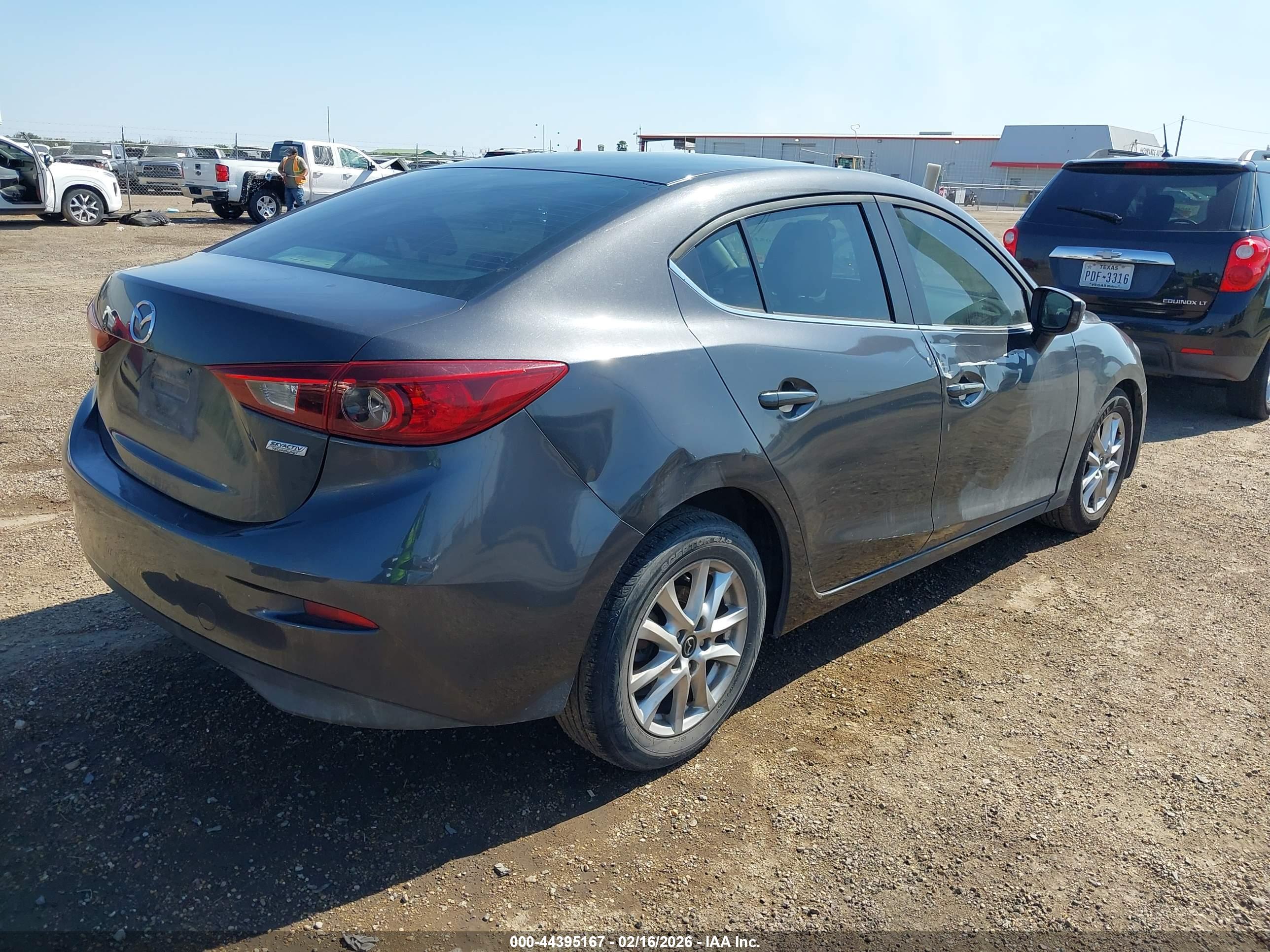 MAZDA MAZDA3 image 4
