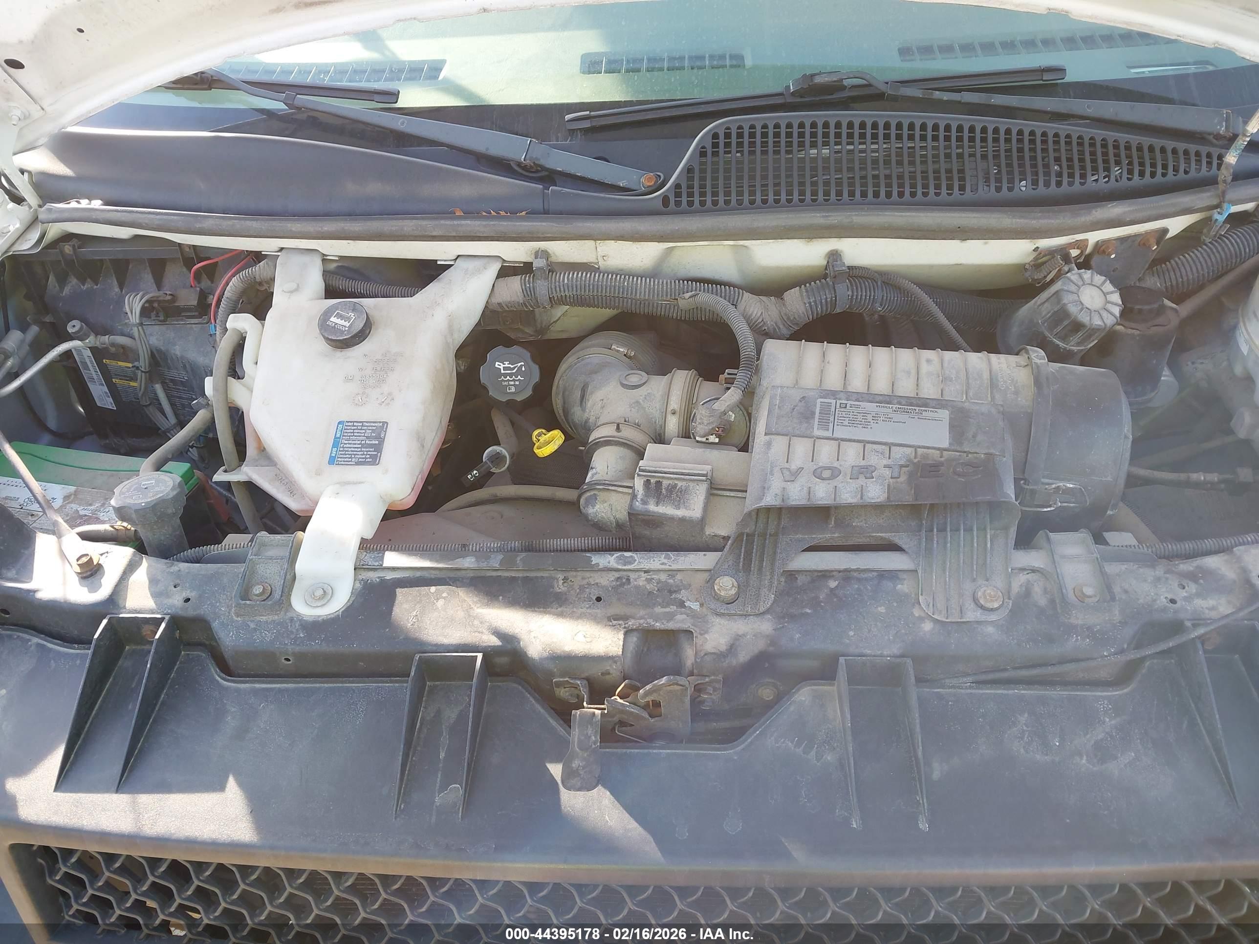 CHEVROLET EXPRESS image 10