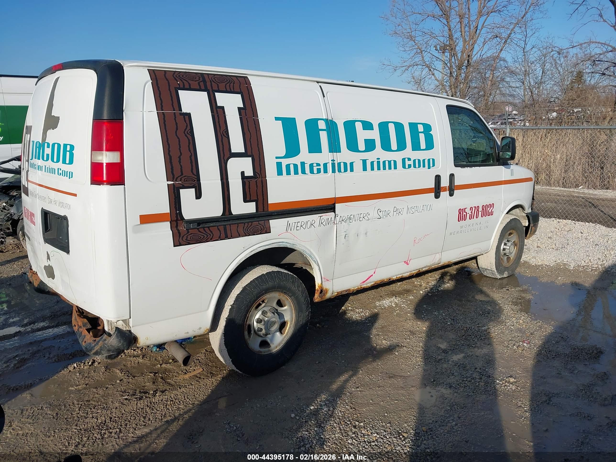 CHEVROLET EXPRESS image 4