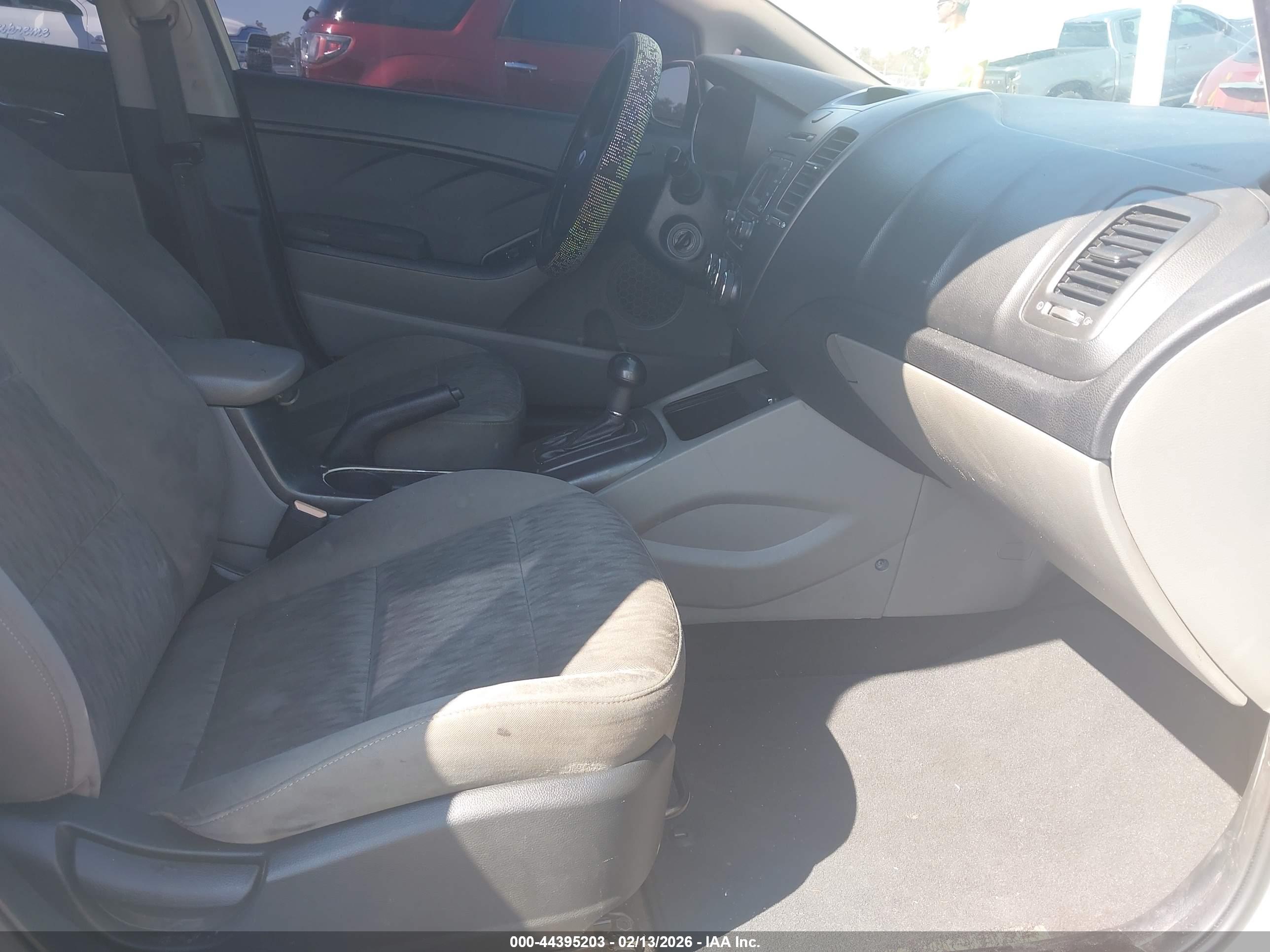 KIA FORTE image 5