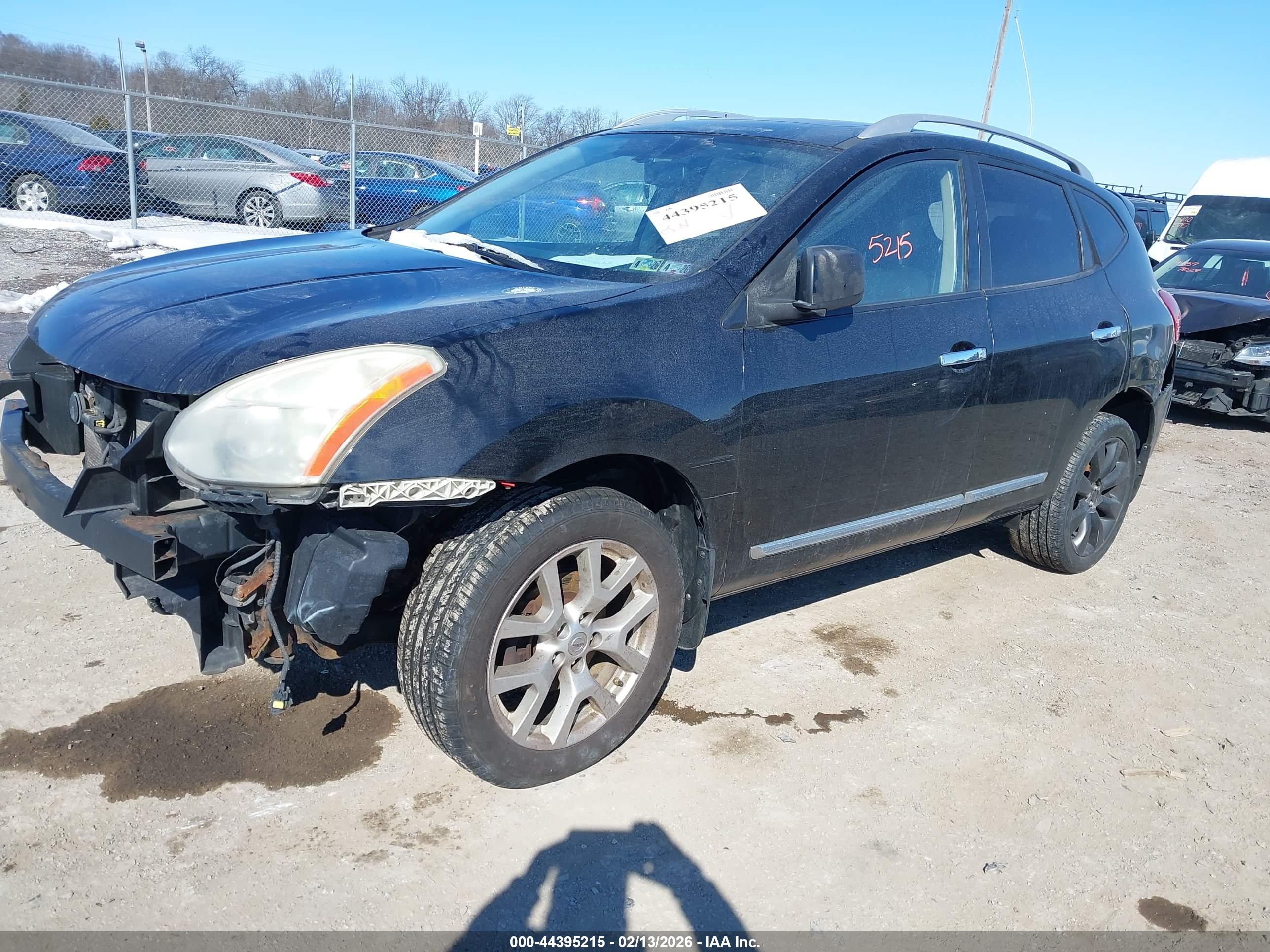 NISSAN ROGUE image 2