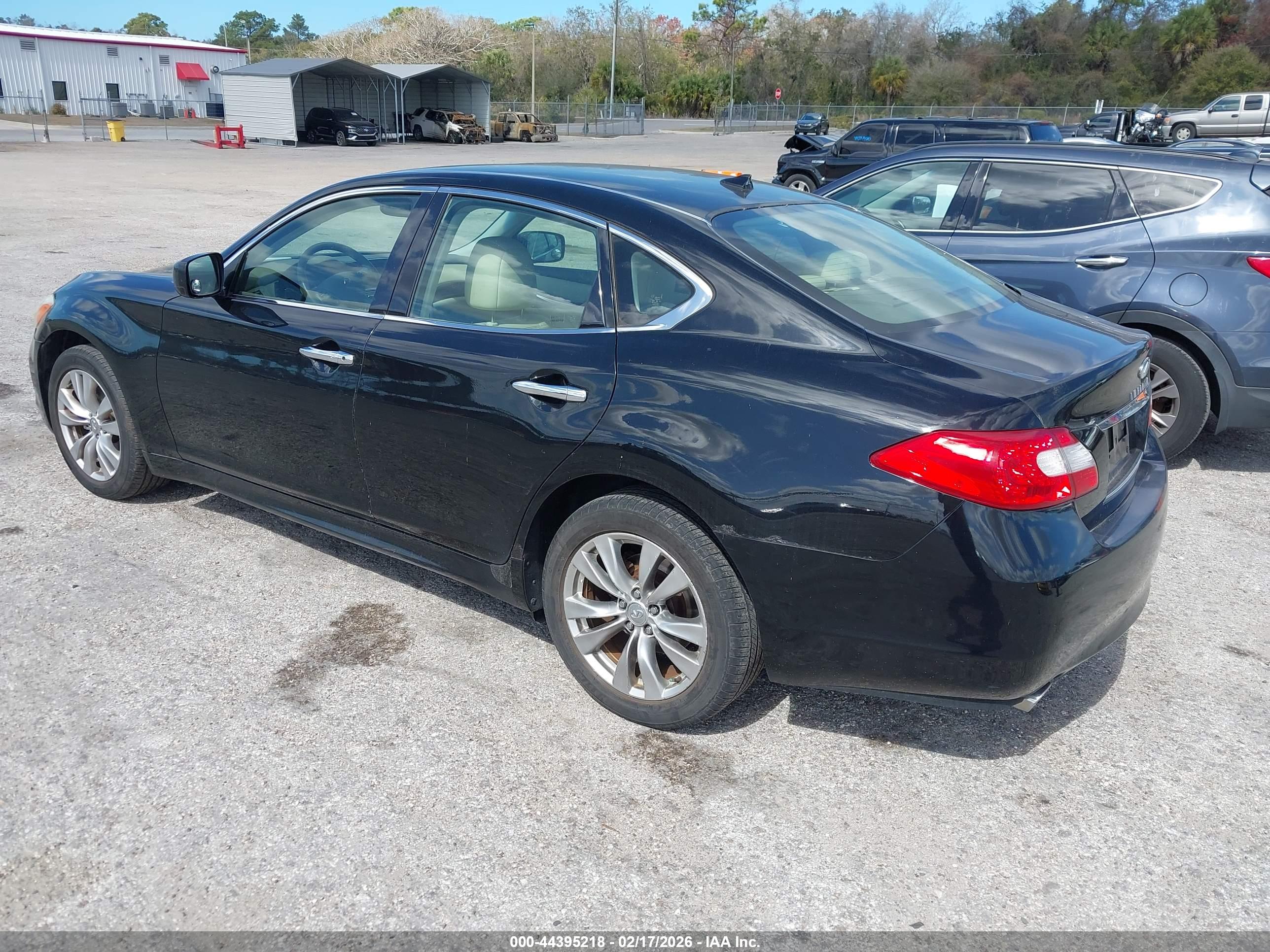 INFINITI M37X image 3