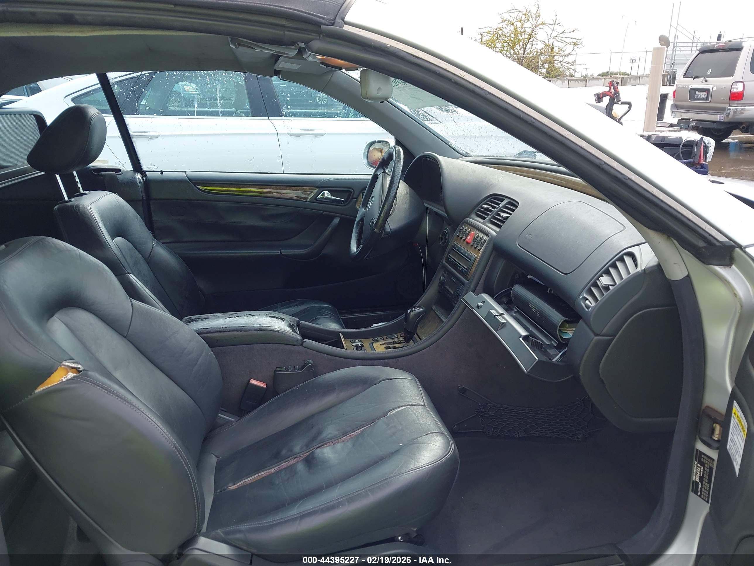MERCEDES-BENZ CLK image 5