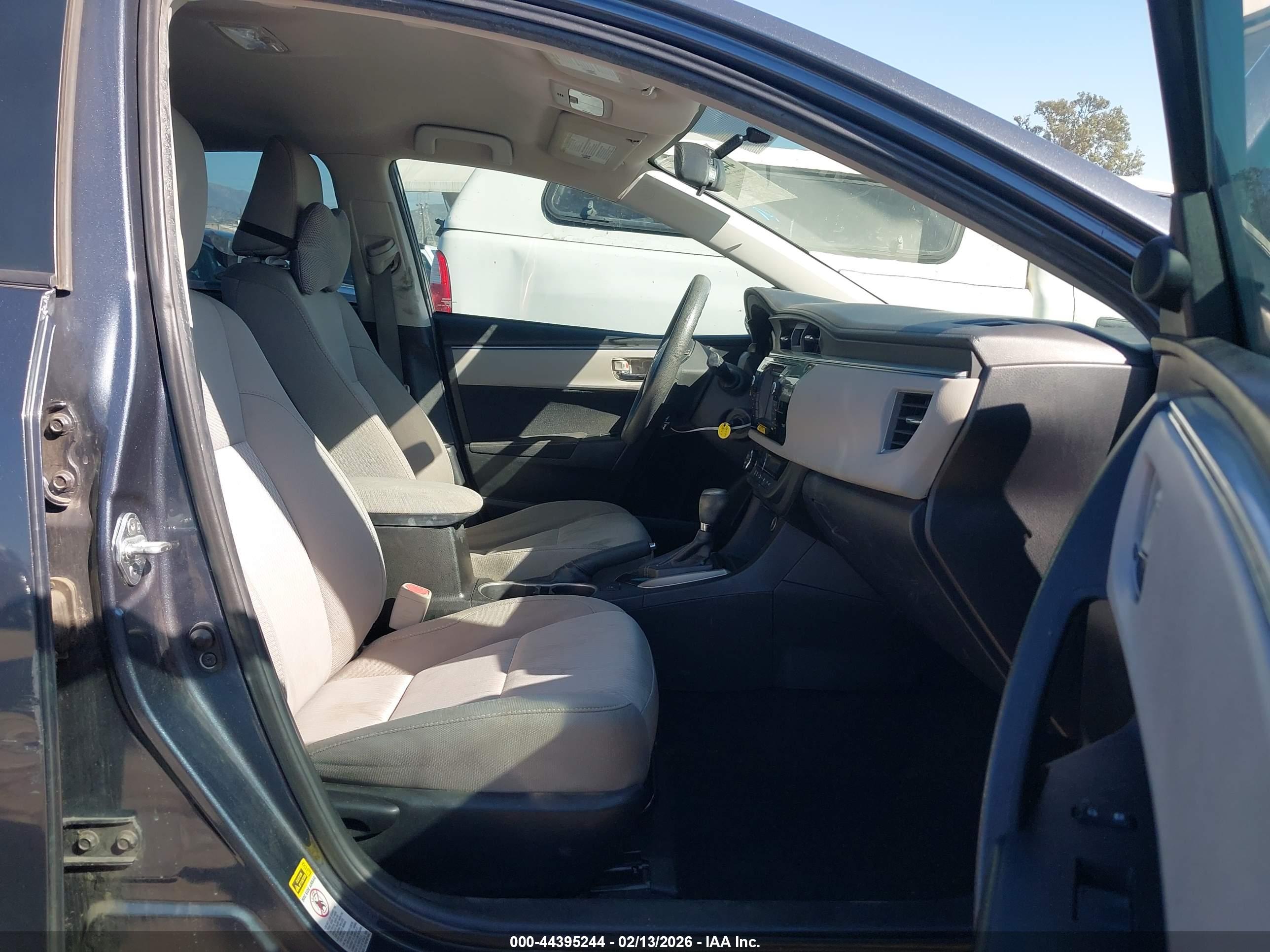 TOYOTA COROLLA image 5