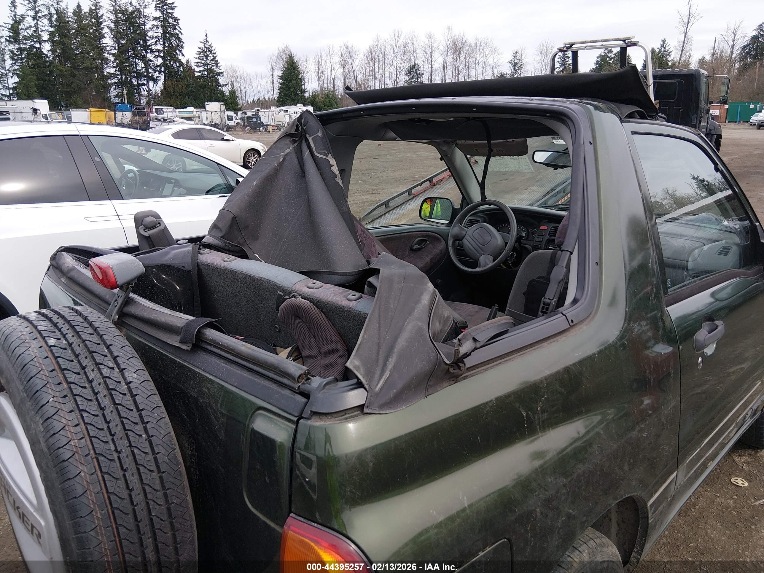 CHEVROLET TRACKER image 6