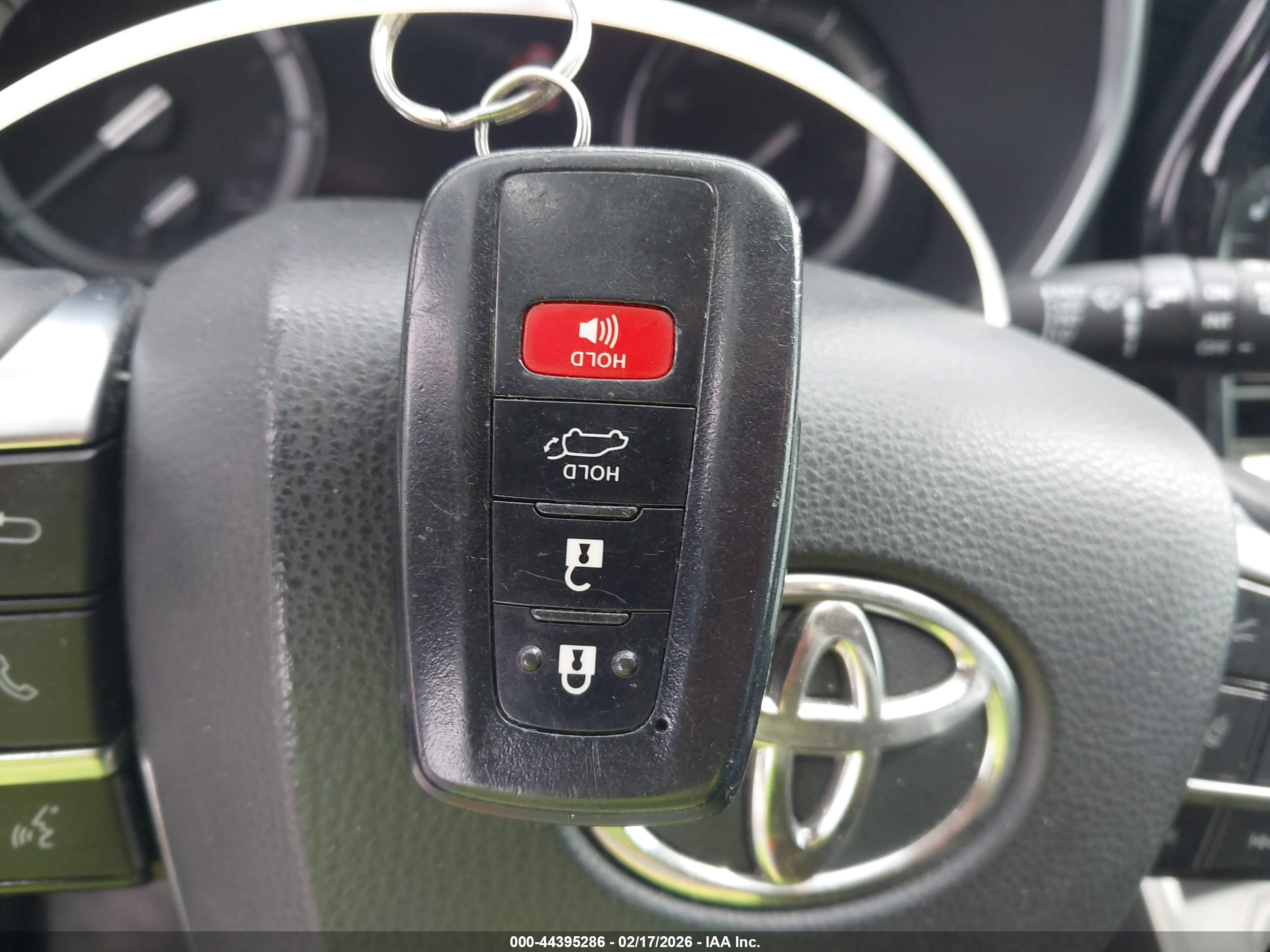 TOYOTA HIGHLANDER image 11