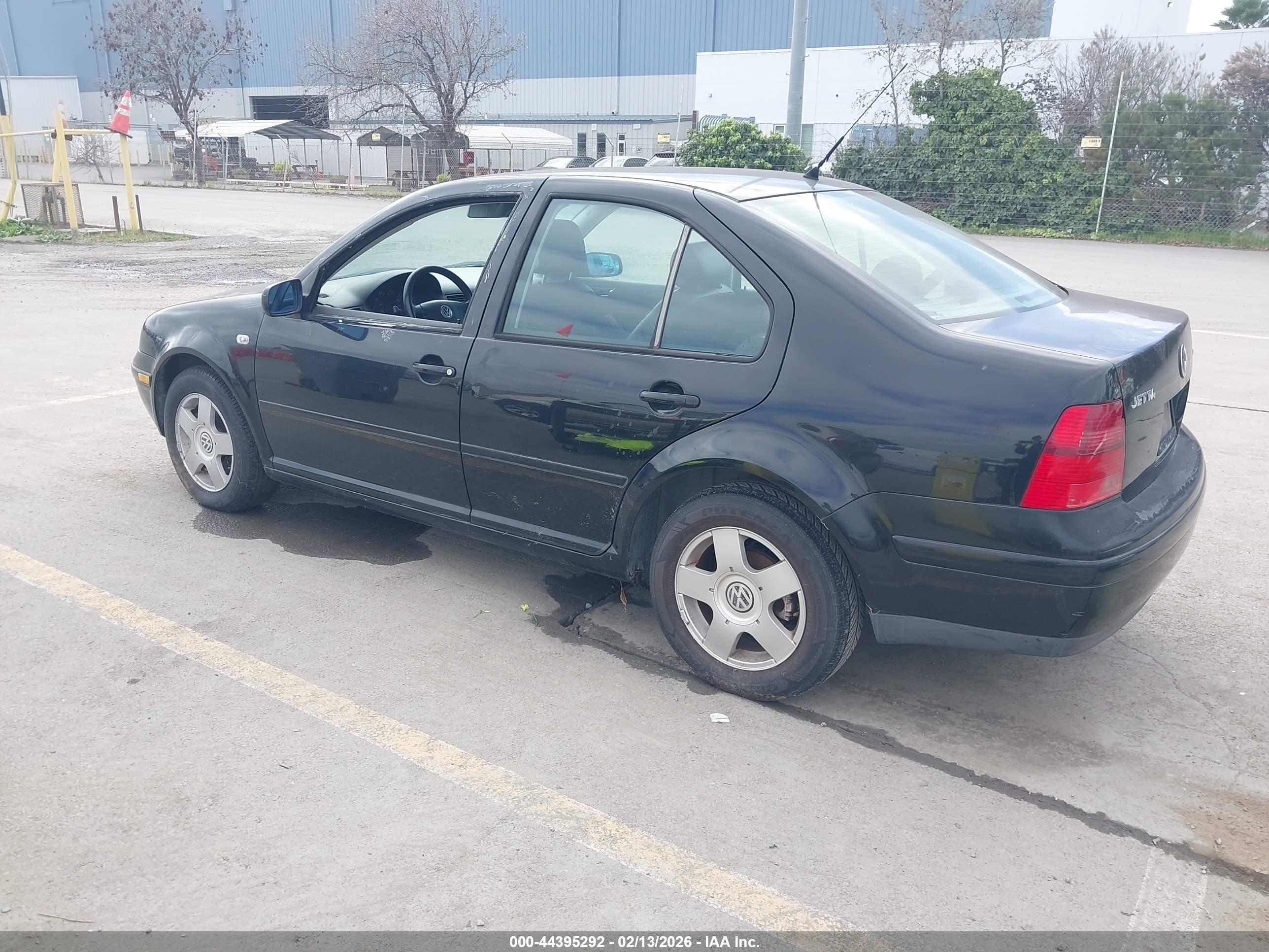 VOLKSWAGEN JETTA image 3