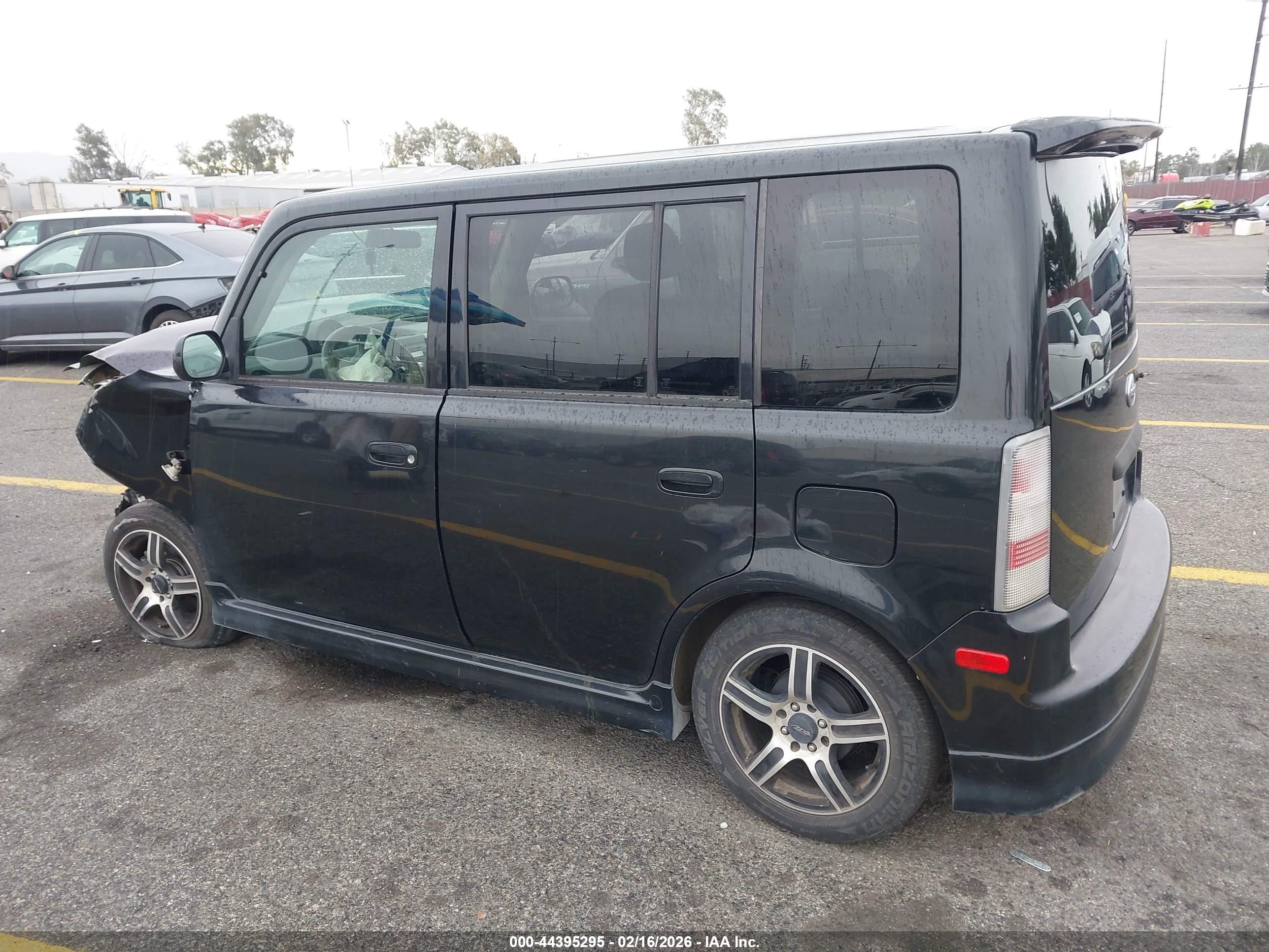 SCION XB image 3