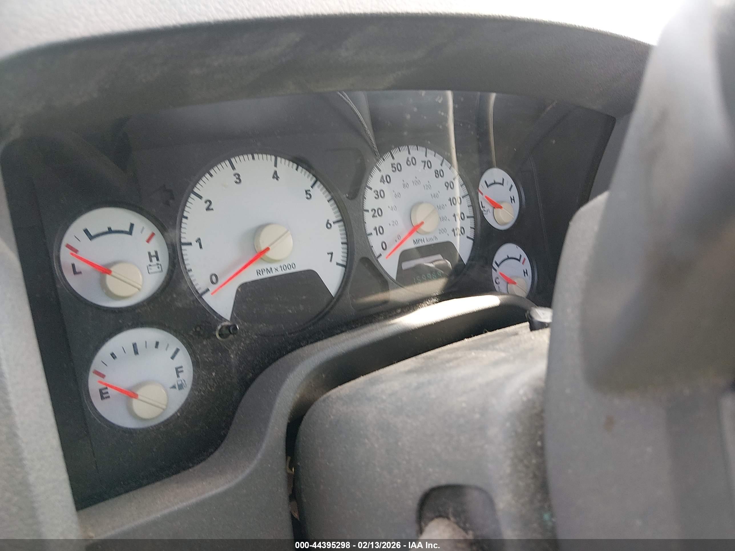DODGE RAM image 7