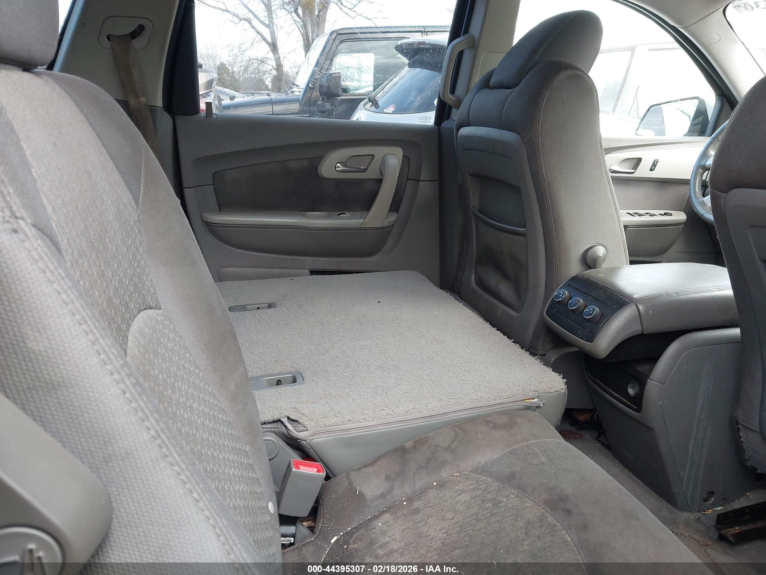 CHEVROLET TRAVERSE image 8
