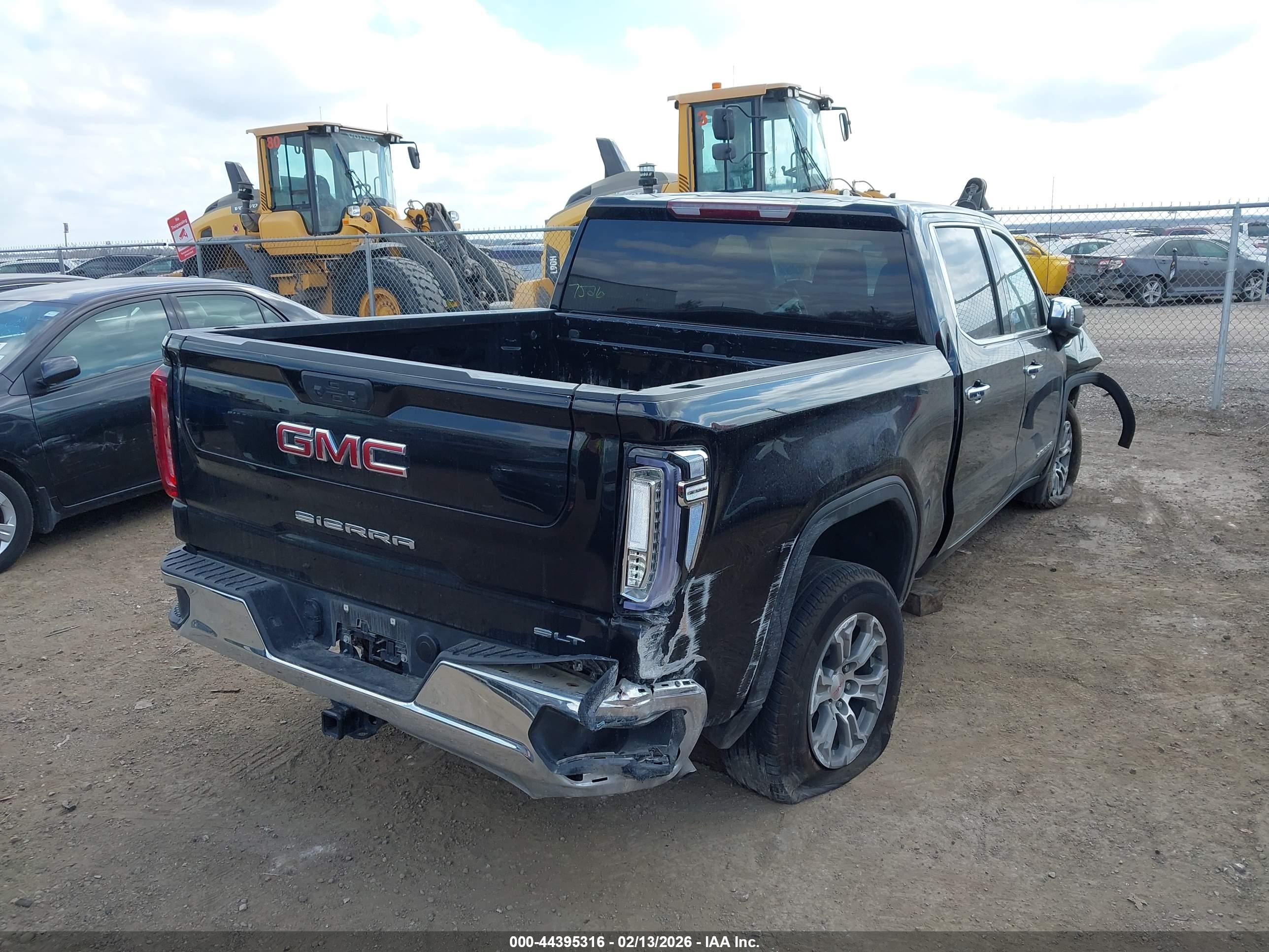GMC SIERRA image 4