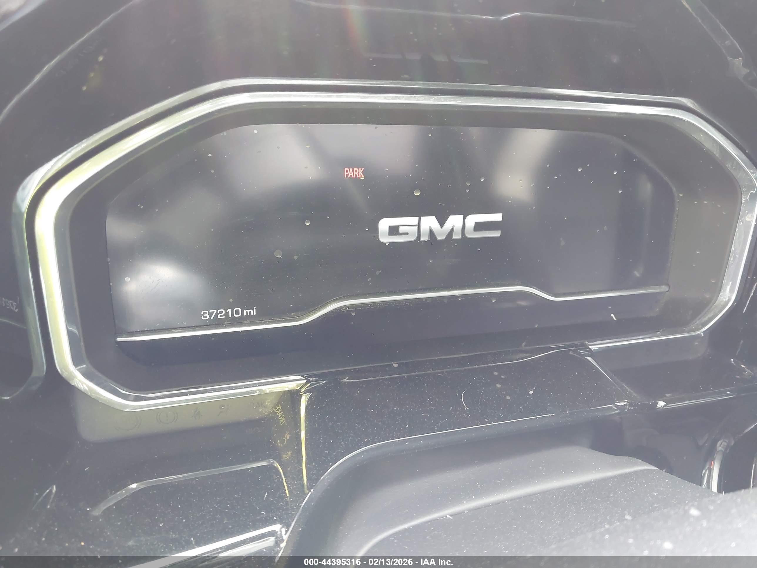 GMC SIERRA image 7
