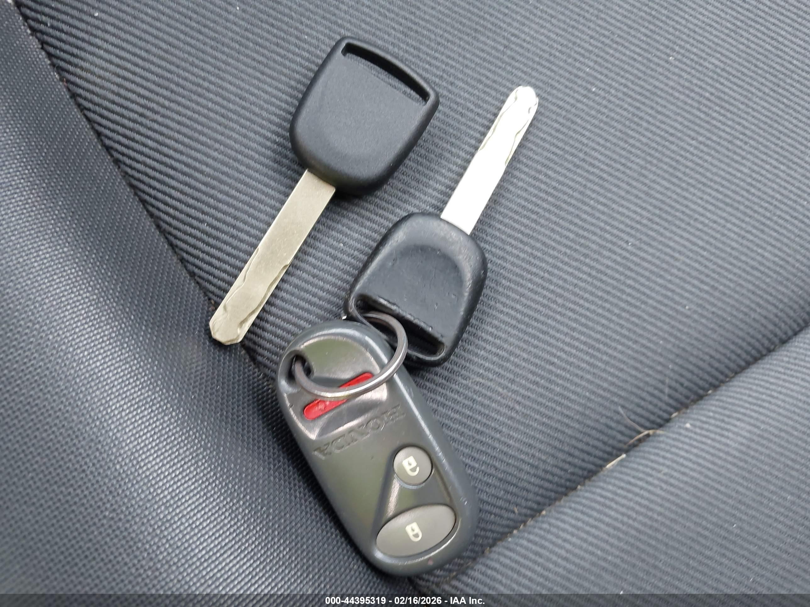 HONDA ELEMENT image 11