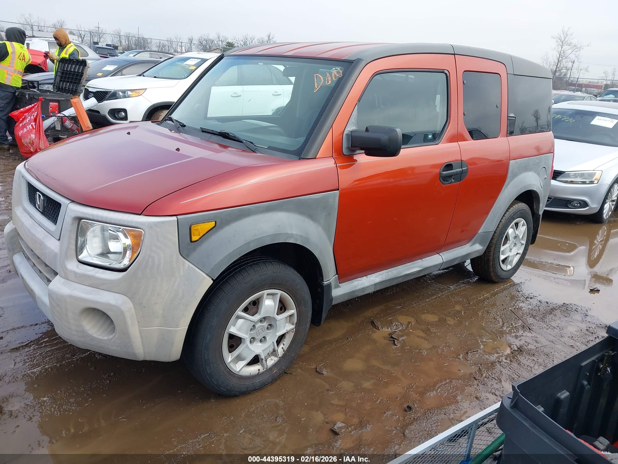 HONDA ELEMENT image 2