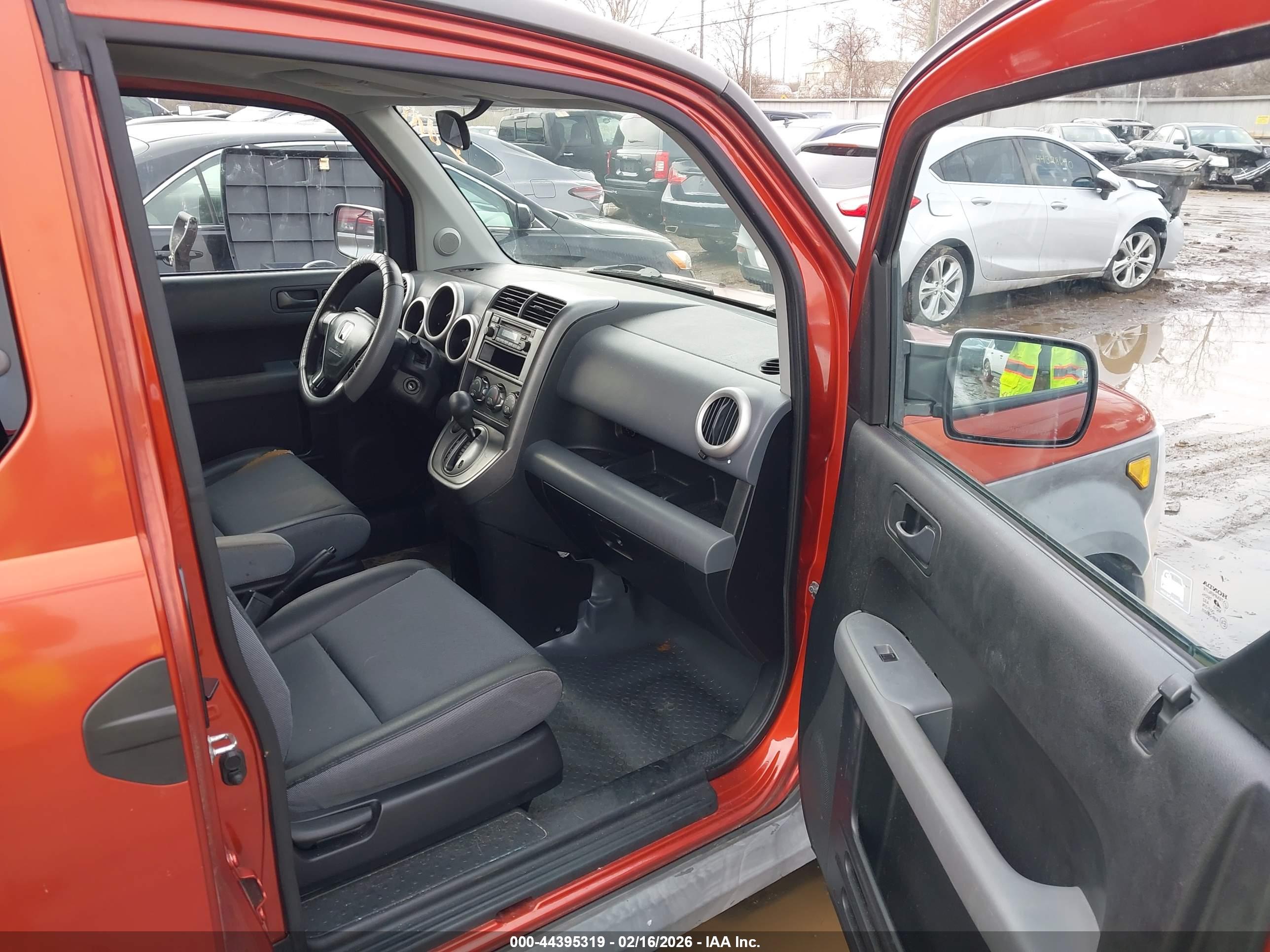 HONDA ELEMENT image 5