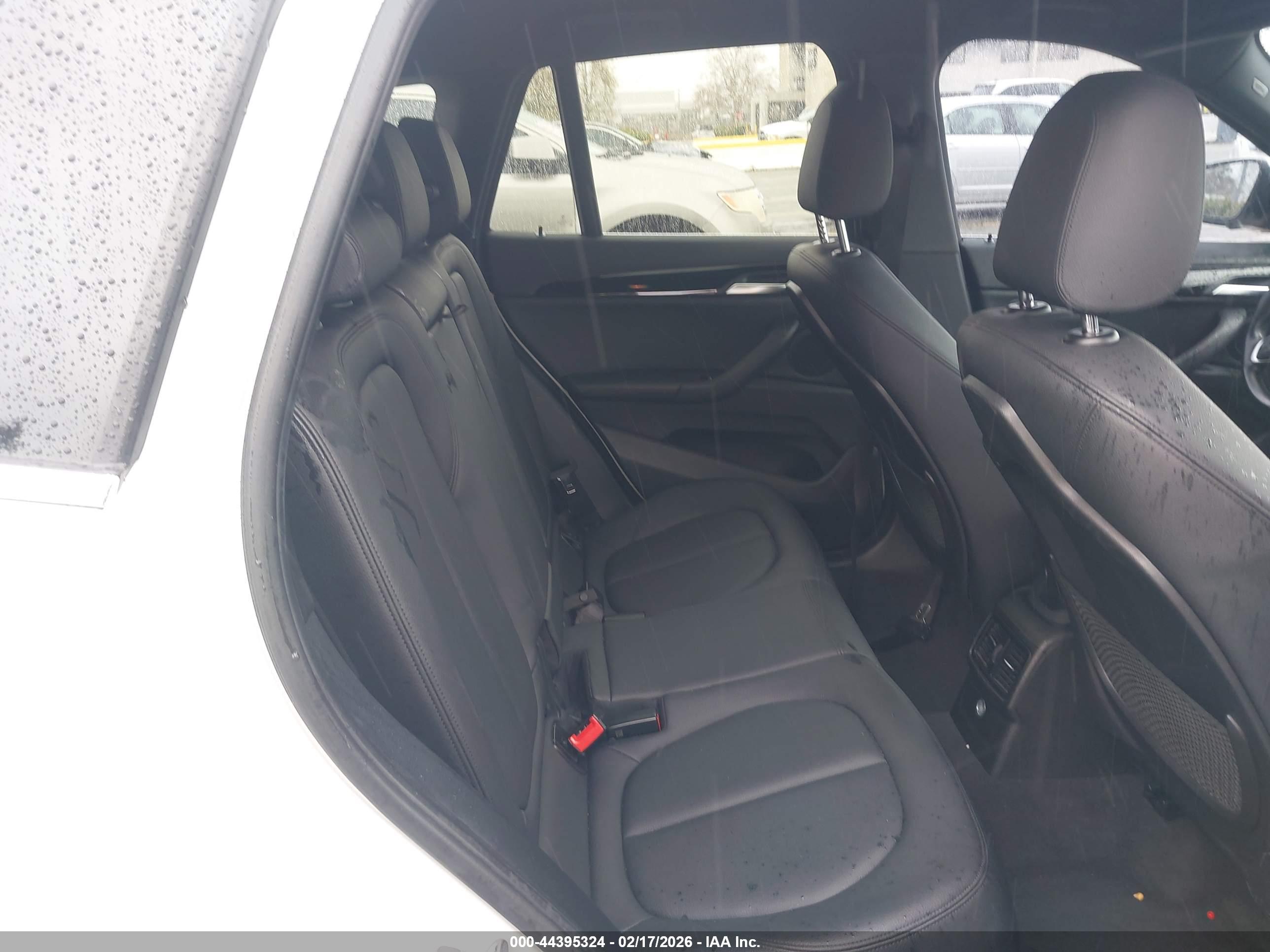 BMW X1 image 8