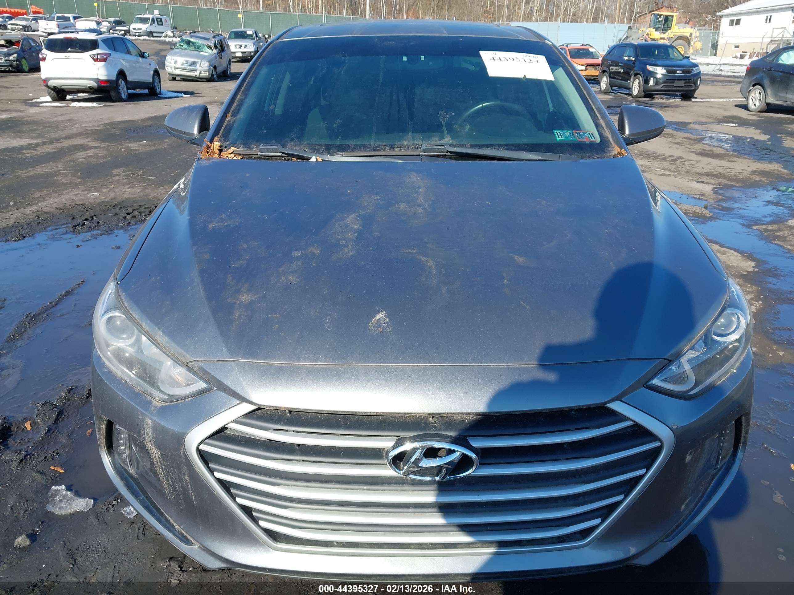 HYUNDAI ELANTRA image 6
