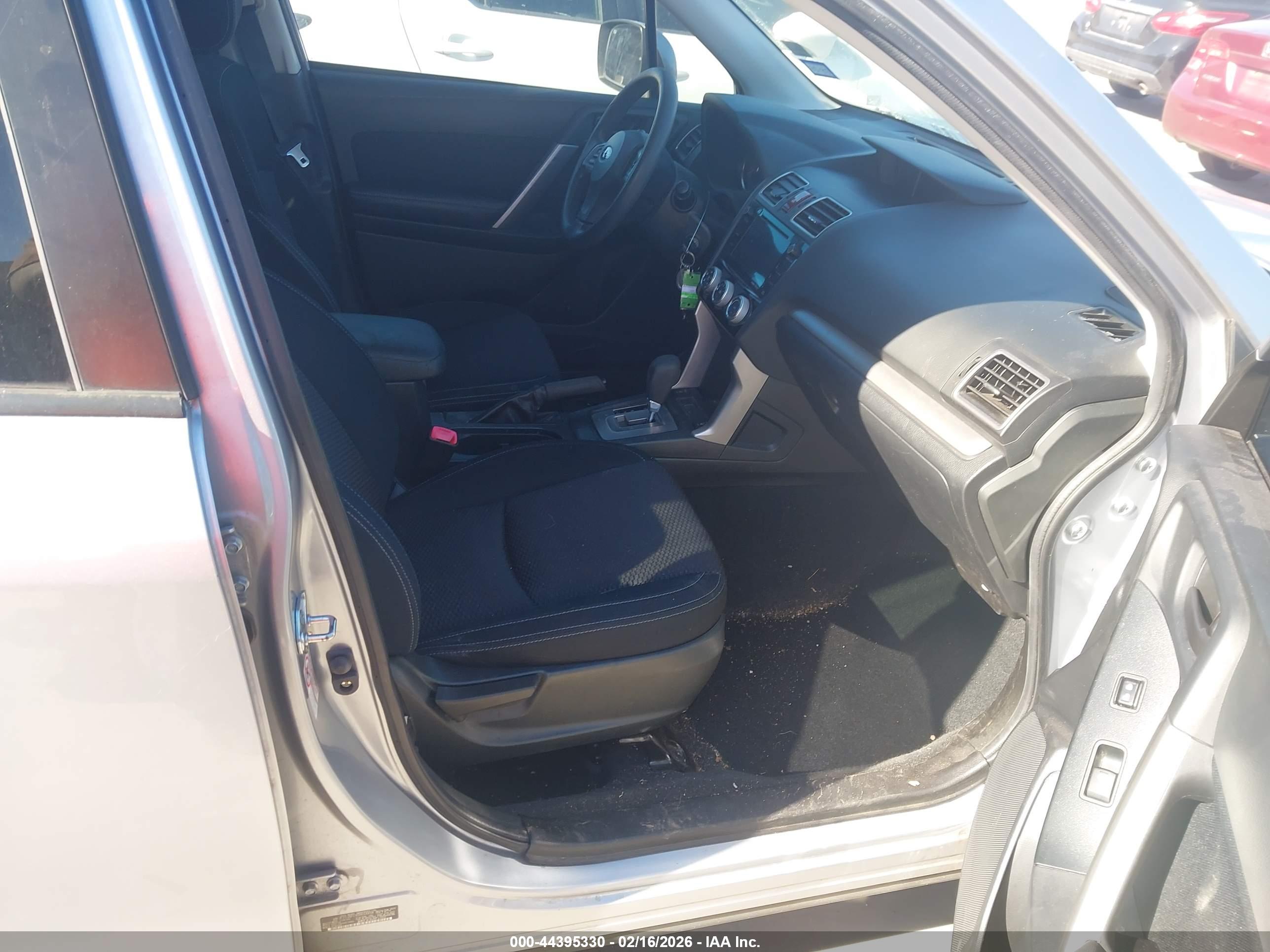 SUBARU FORESTER image 5