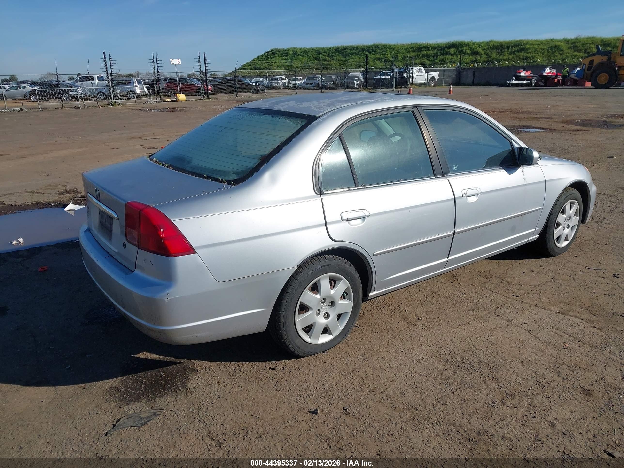 HONDA CIVIC image 4