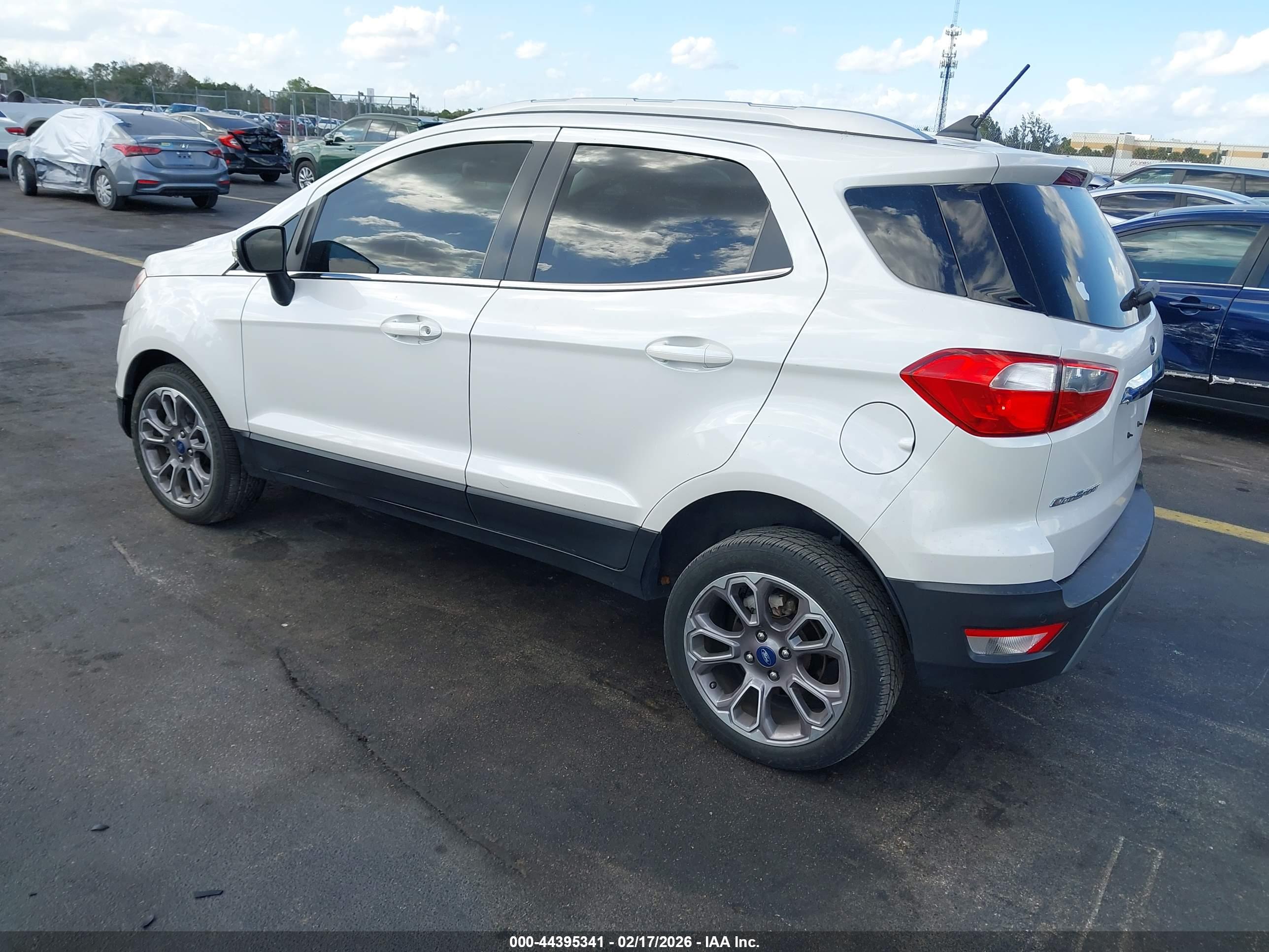 FORD ECOSPORT image 3