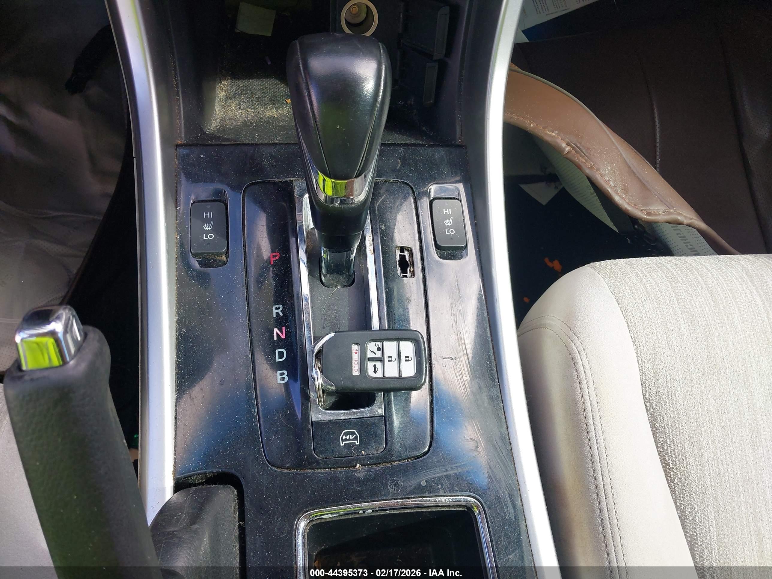 HONDA ACCORD image 11