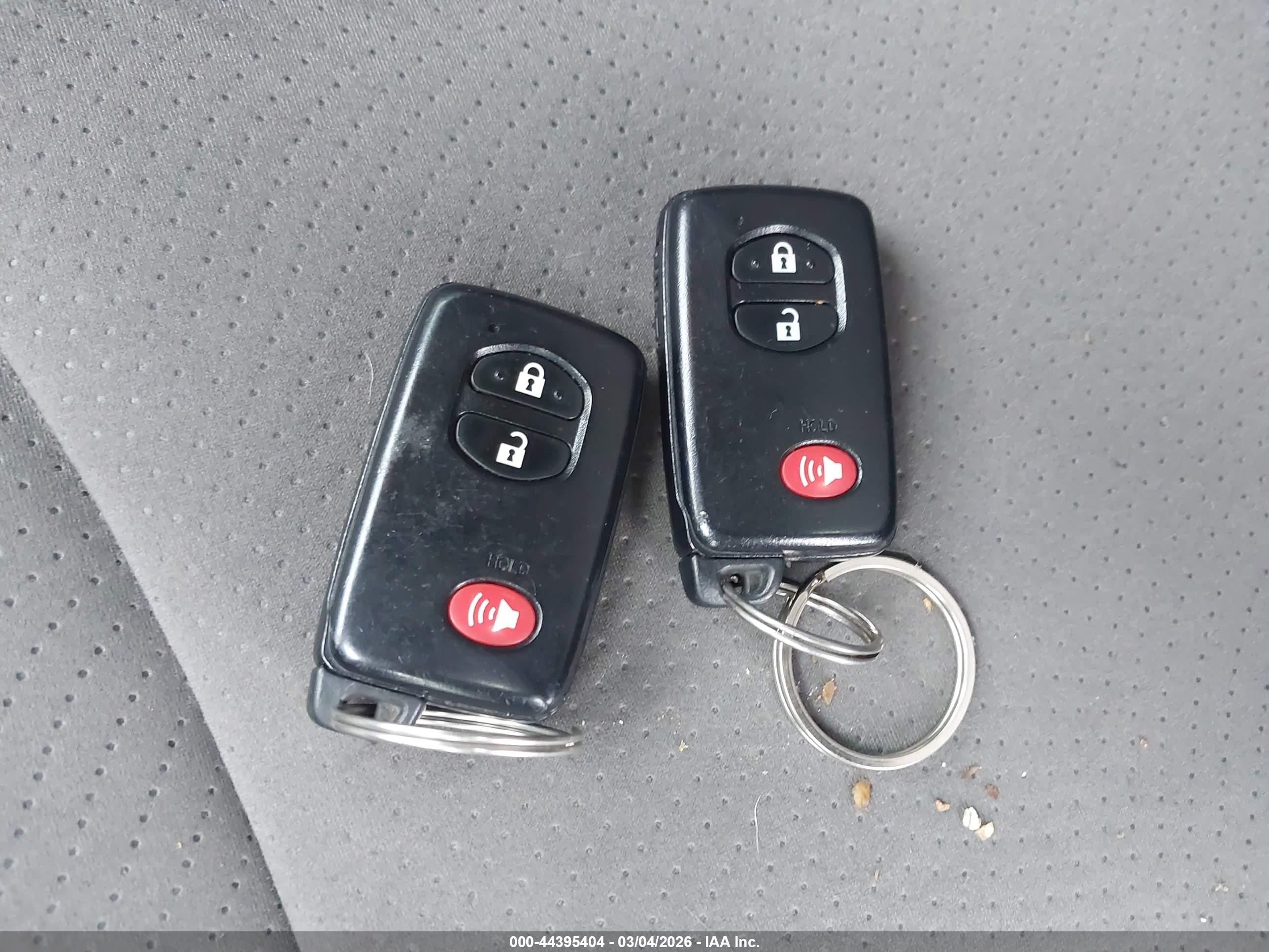 TOYOTA PRIUS image 11