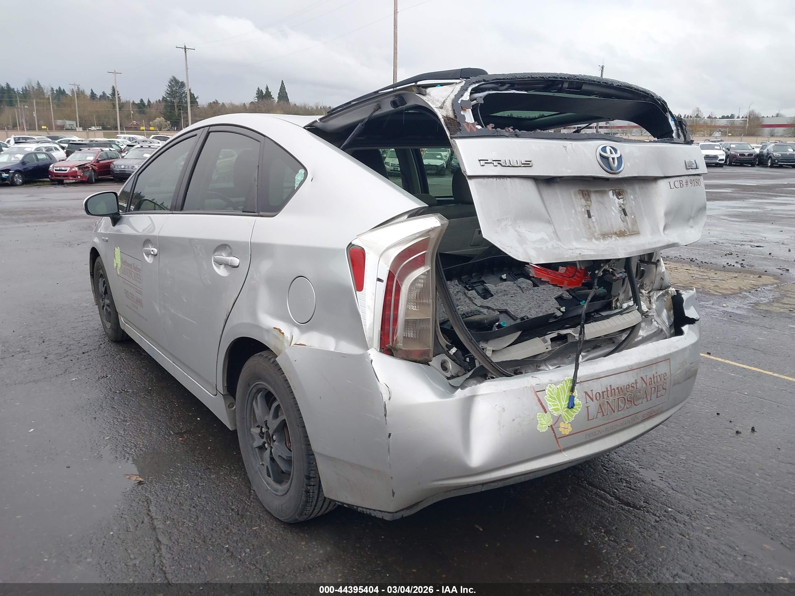 TOYOTA PRIUS image 3