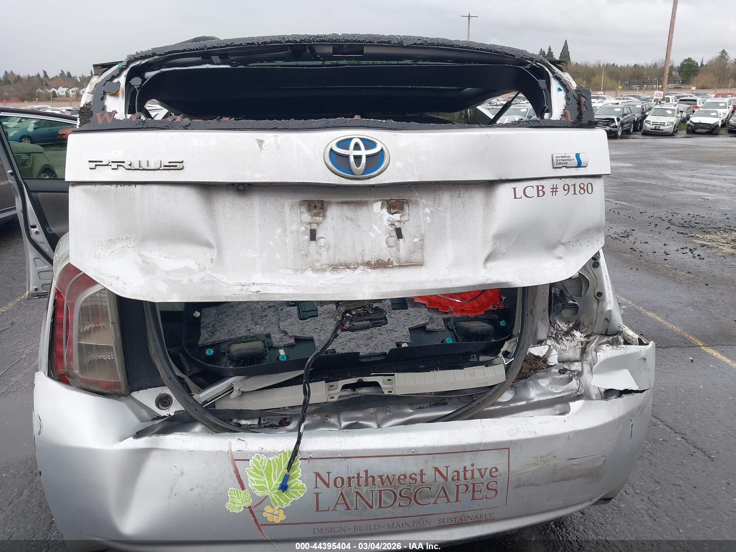 TOYOTA PRIUS image 6