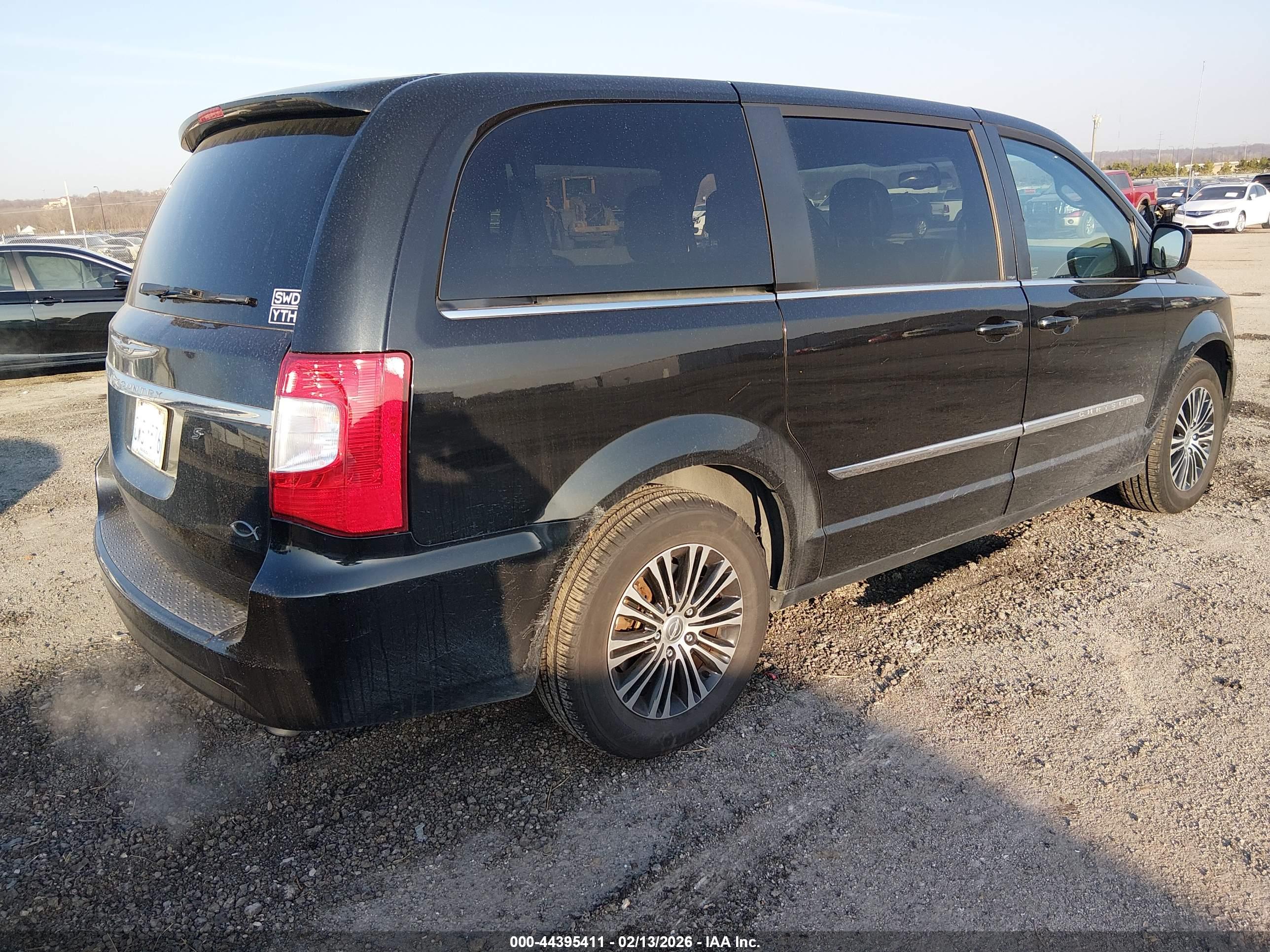 CHRYSLER TOWN image 4