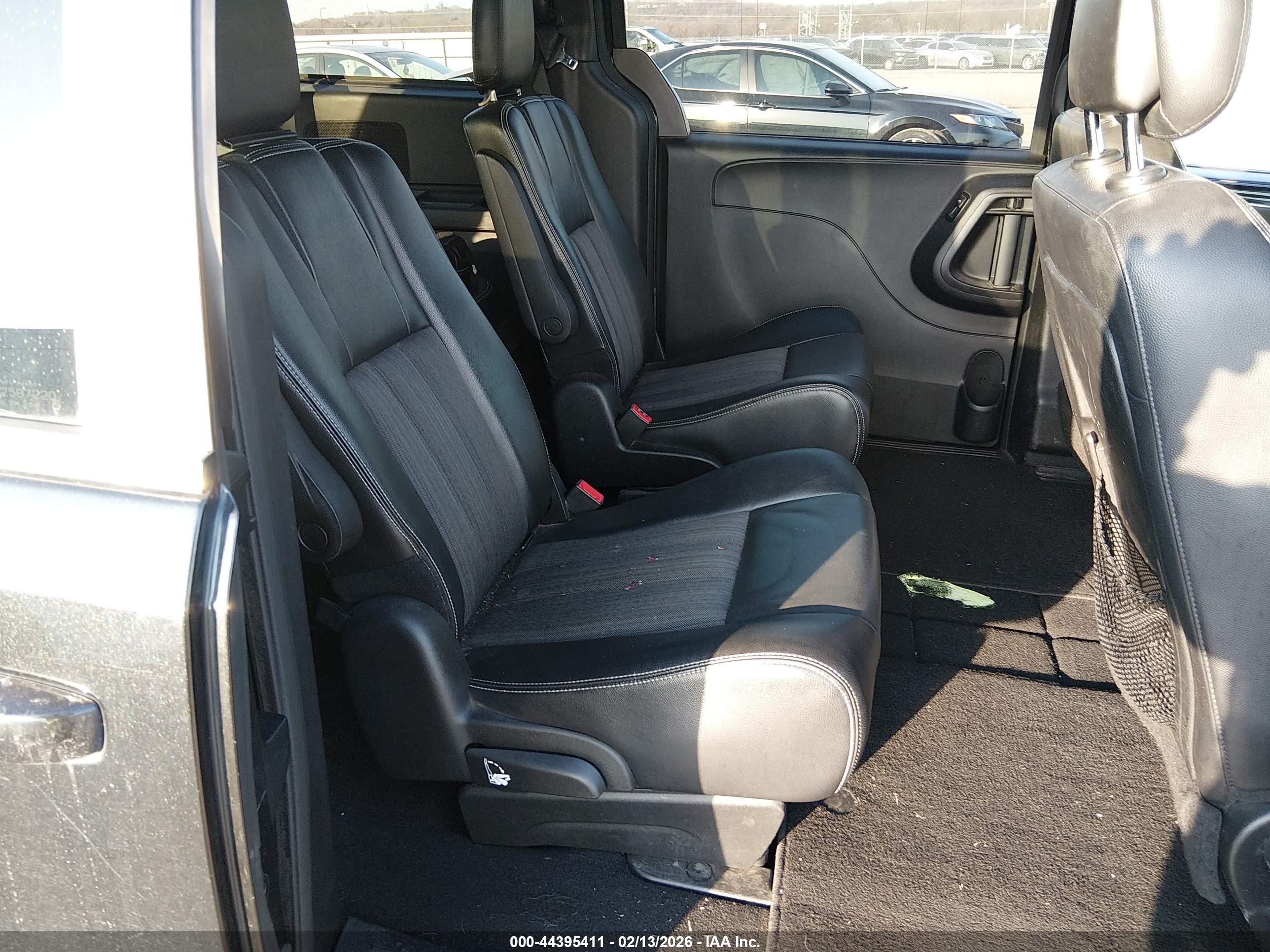 CHRYSLER TOWN image 8