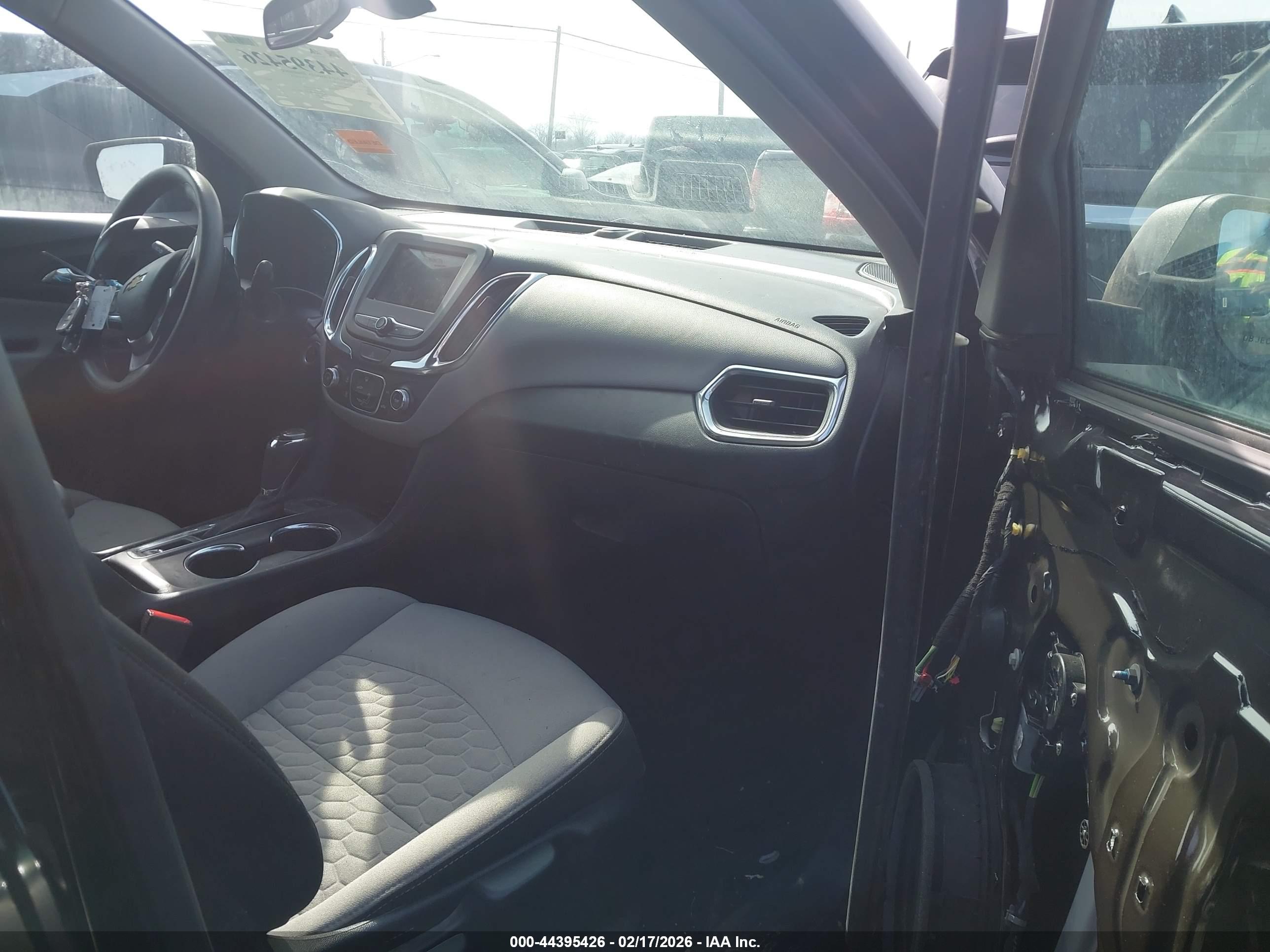 CHEVROLET EQUINOX image 5