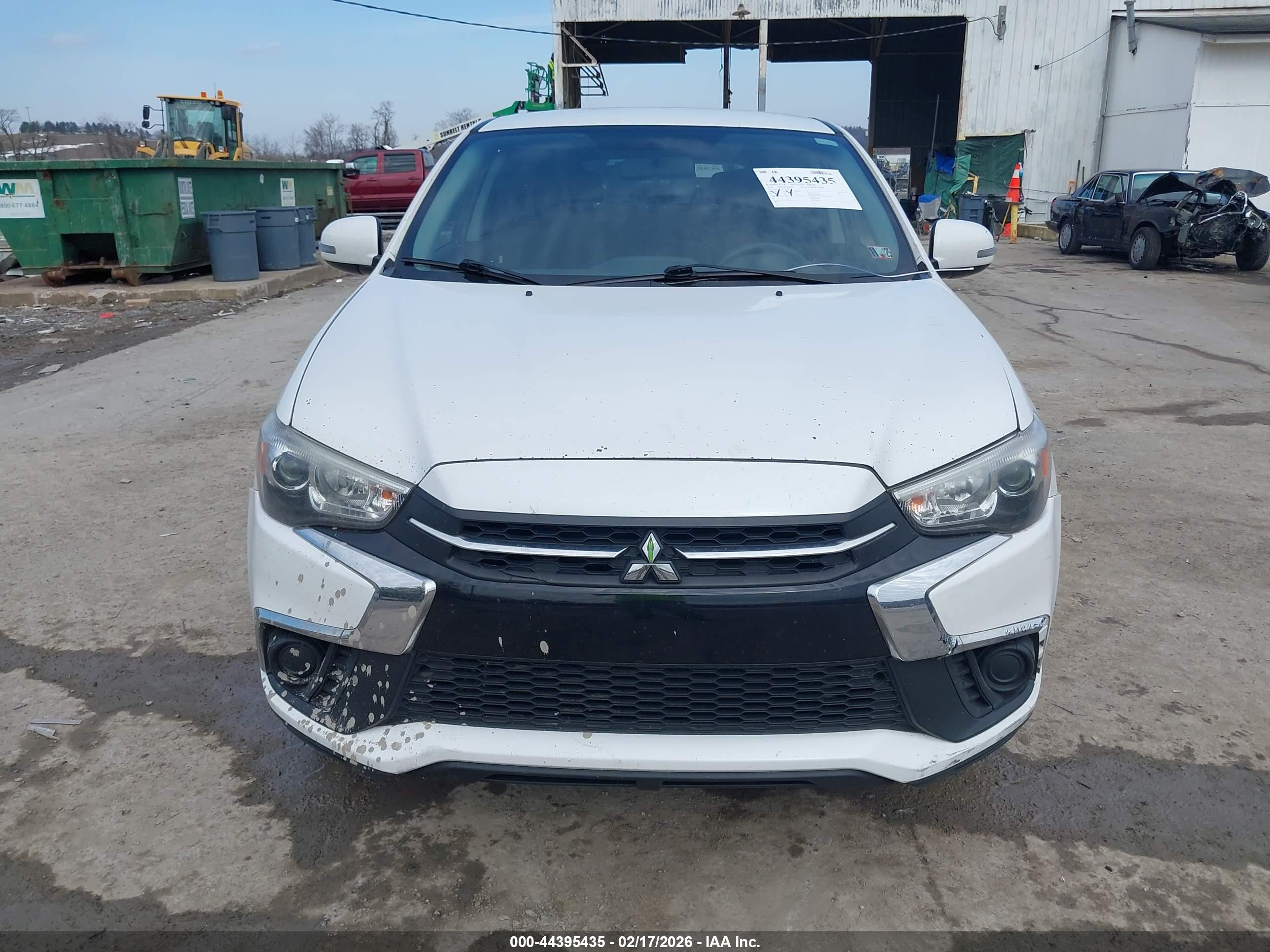 MITSUBISHI OUTLANDER image 6