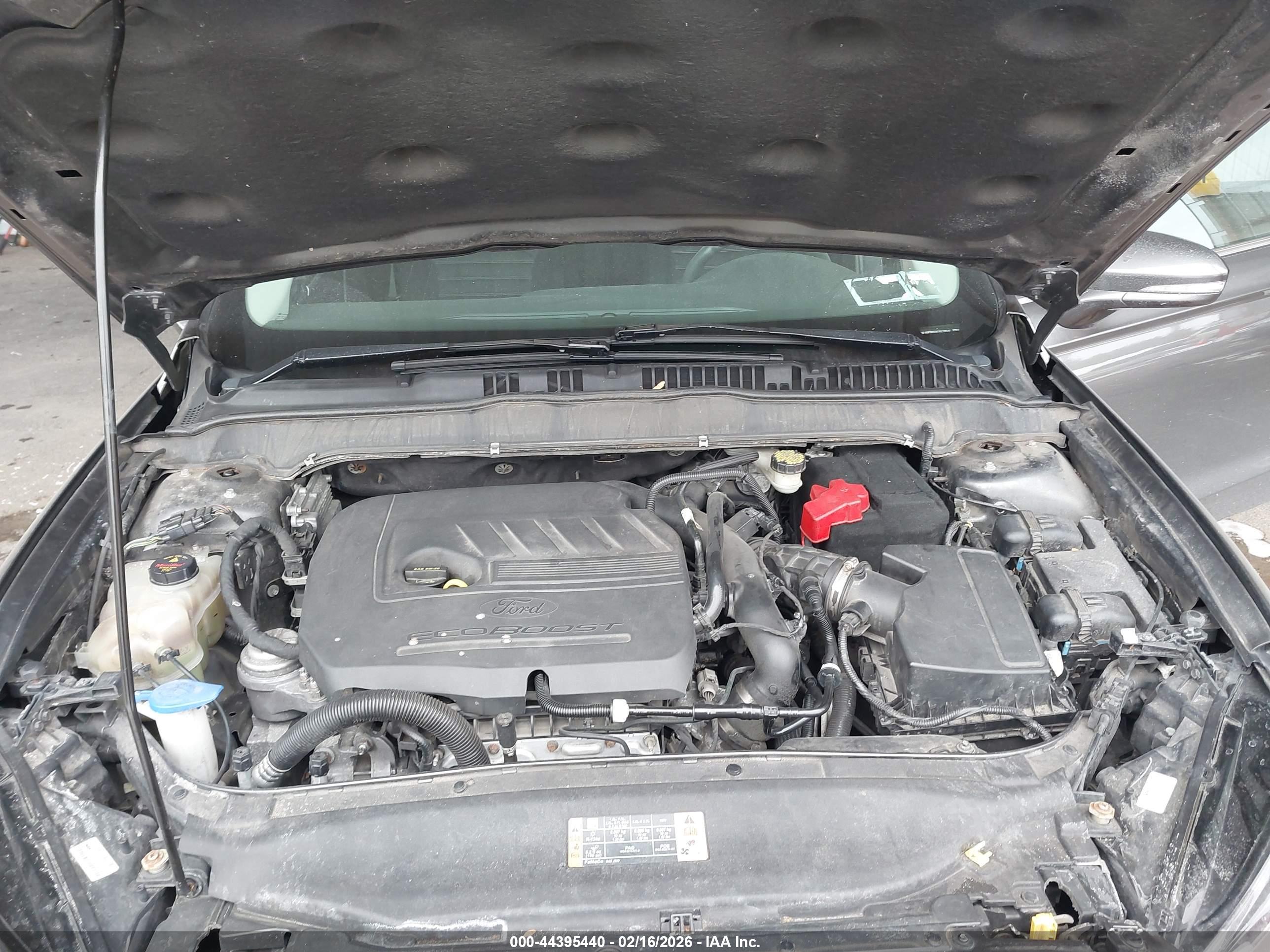 FORD FUSION image 10