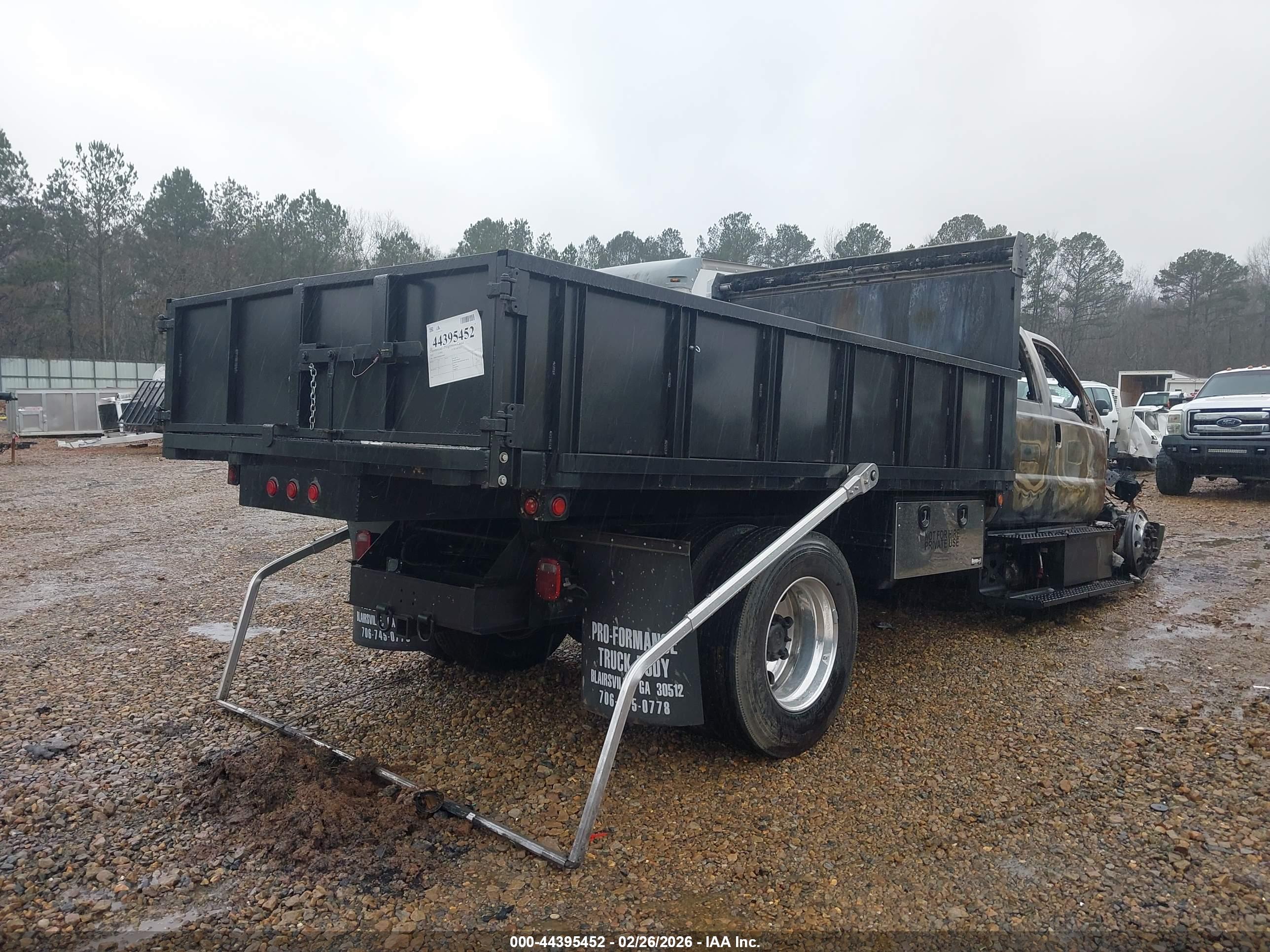 FORD F-750 image 4