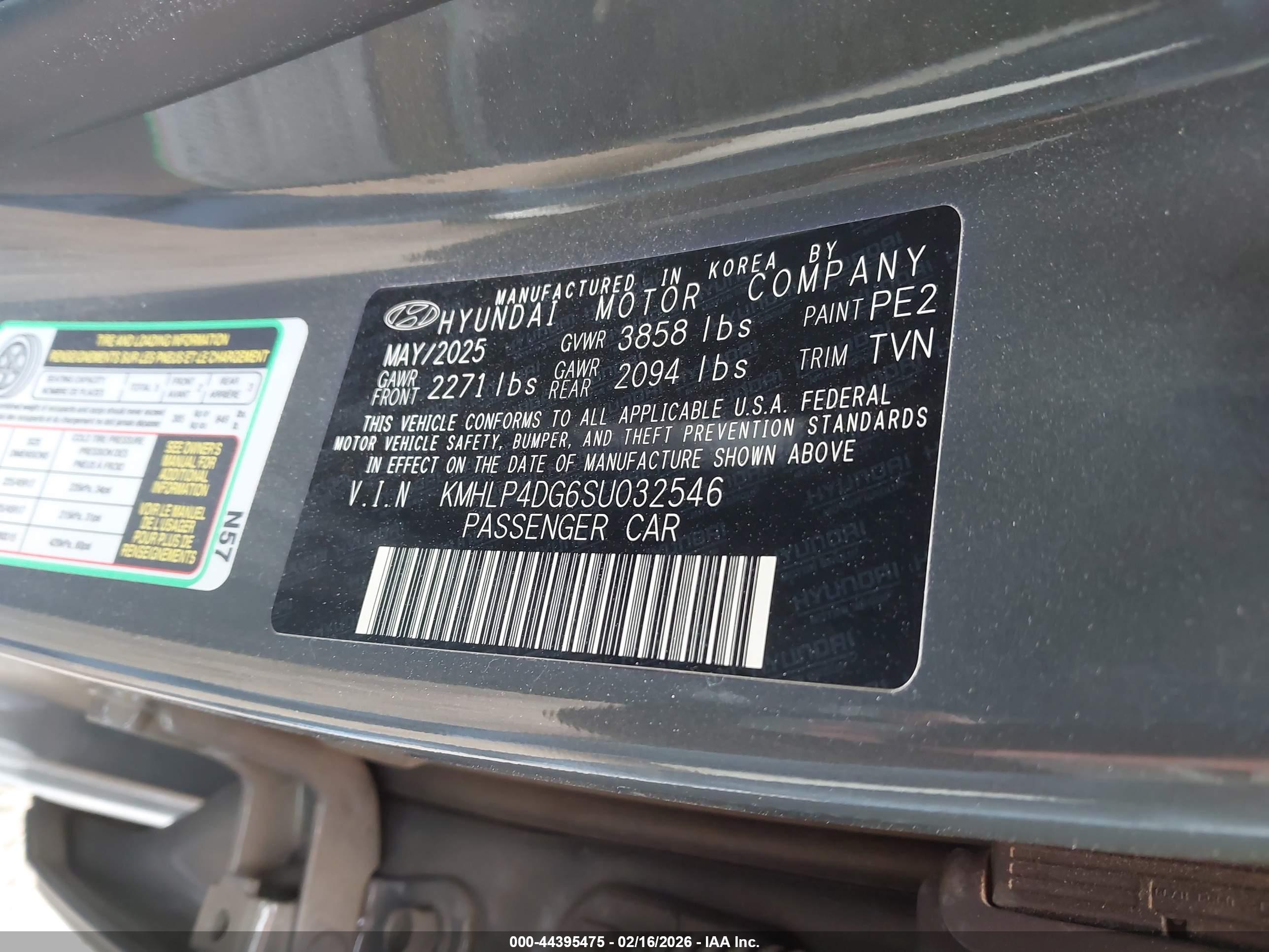 HYUNDAI ELANTRA image 9