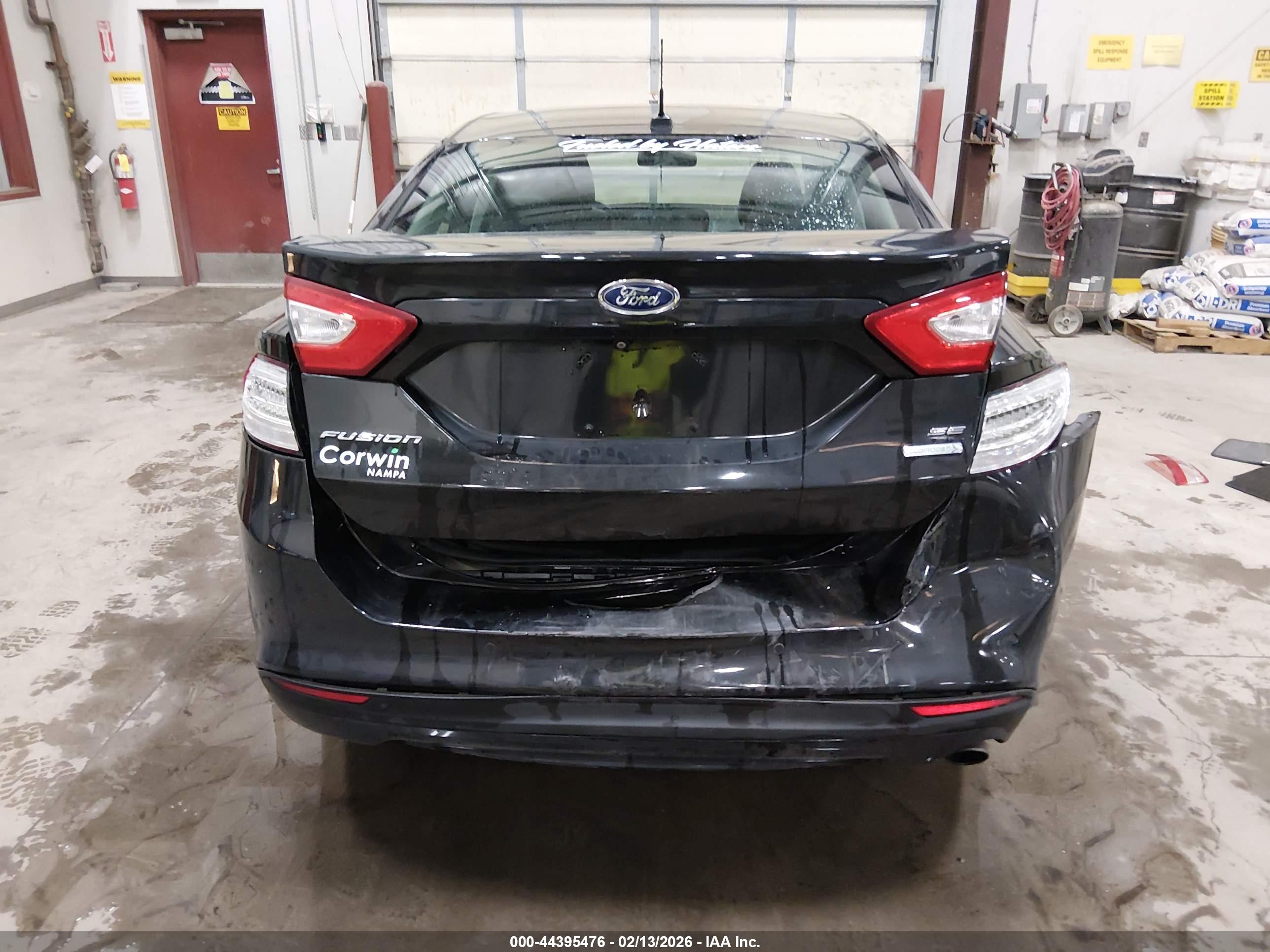 FORD FUSION image 6