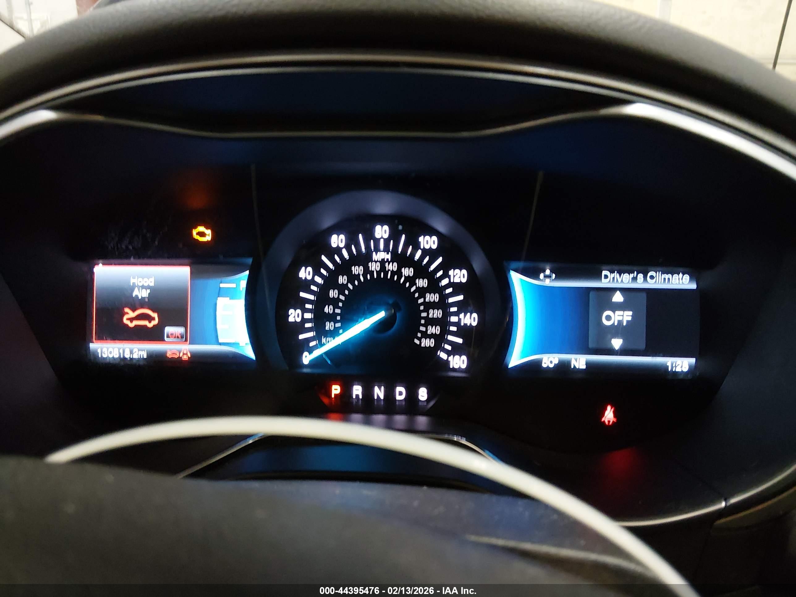 FORD FUSION image 7